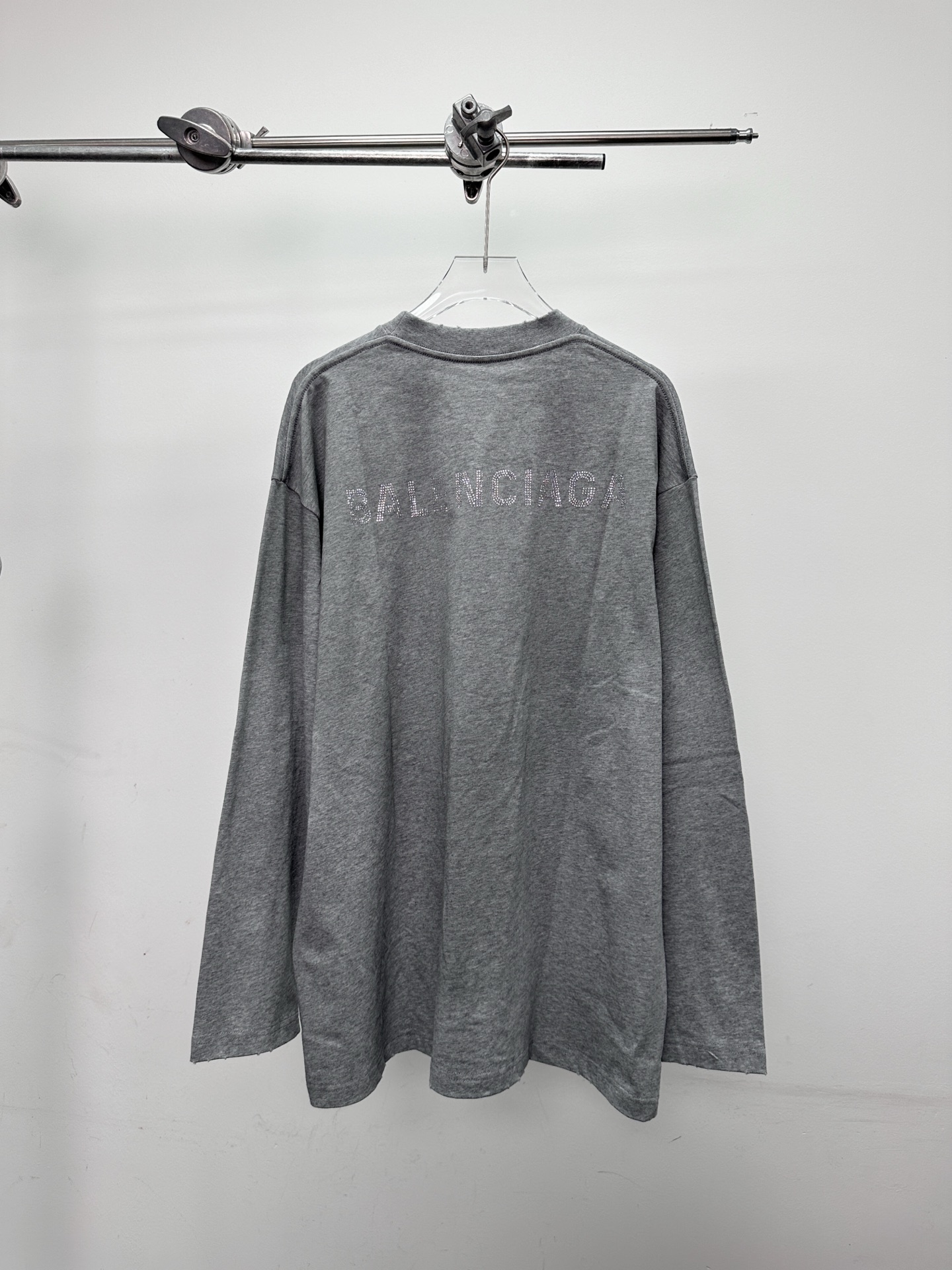 🌾巴黎 ｜ 新款长袖t，成衣洗水喷色工艺加成衣烫钻，男女同款，尺码sml