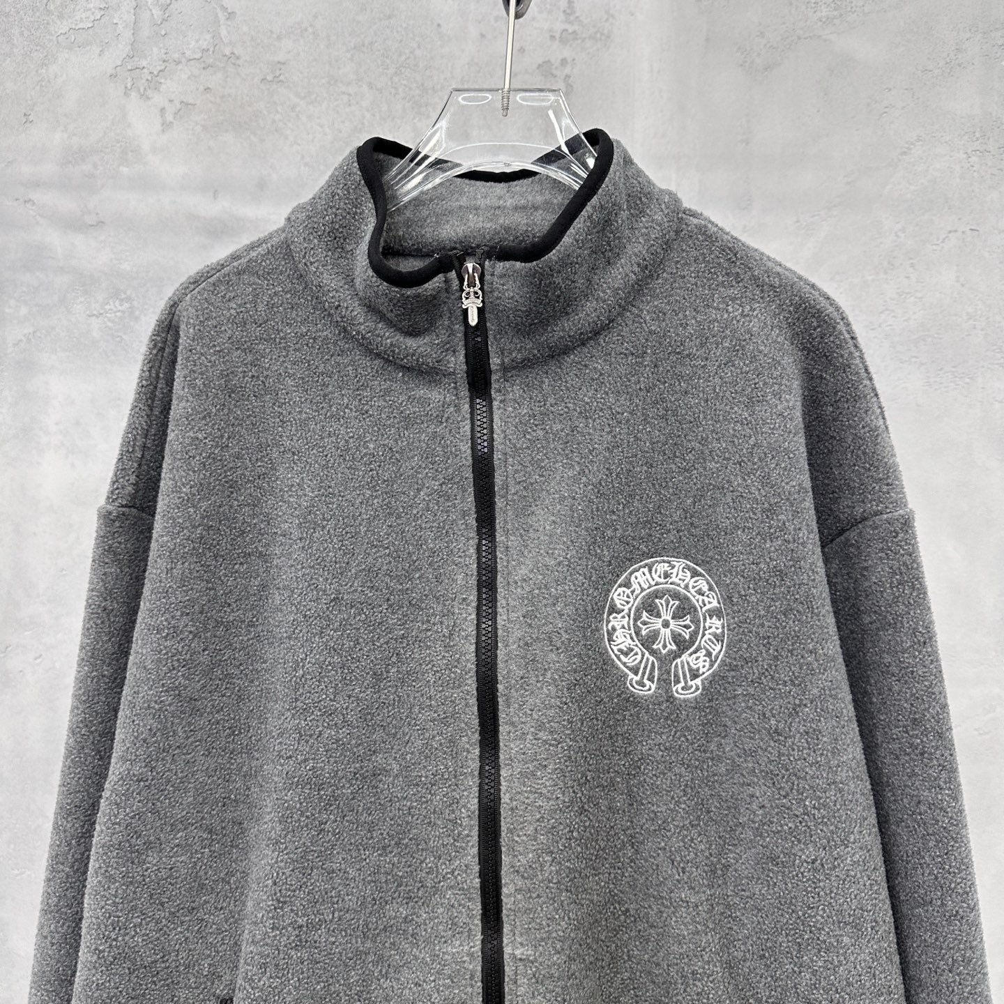 🌾克罗心 ｜ 新款摇粒绒开衫，经典刺绣标，高密保暖摇粒绒面料，休闲时尚，男女同款，尺码sml