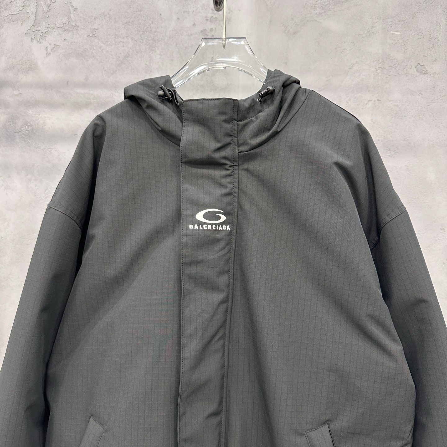 🌾巴黎 ｜ 新款羽绒服，成衣多处刺绣标，经典品牌格纹三防面料，90白鹅绒填充，男女同款，尺码sml