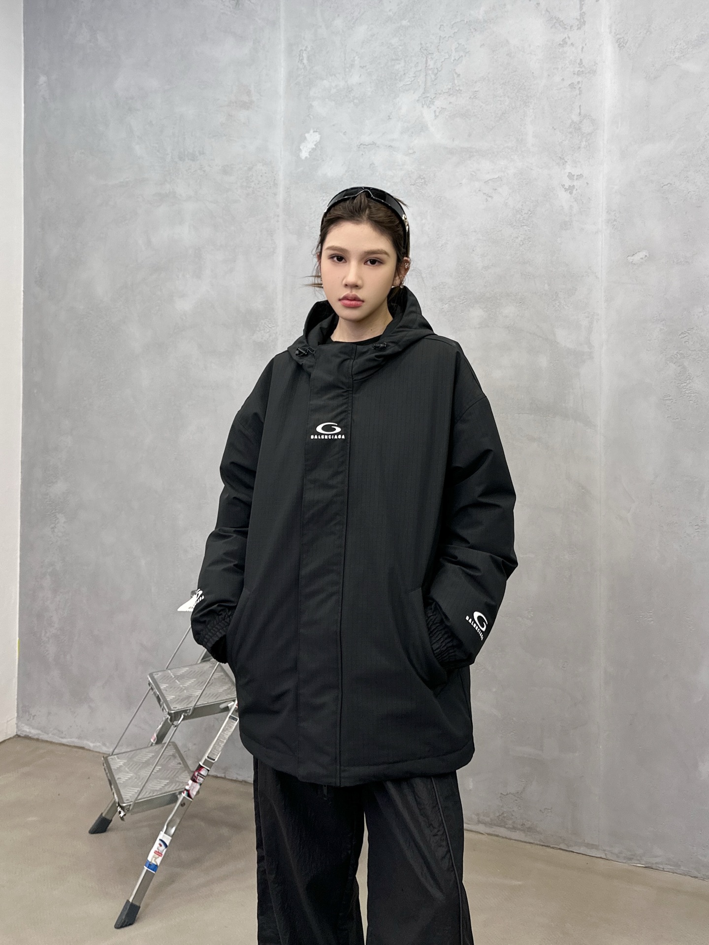 🌾巴黎 ｜ 新款羽绒服，成衣多处刺绣标，经典品牌格纹三防面料，90白鹅绒填充，男女同款，尺码sml