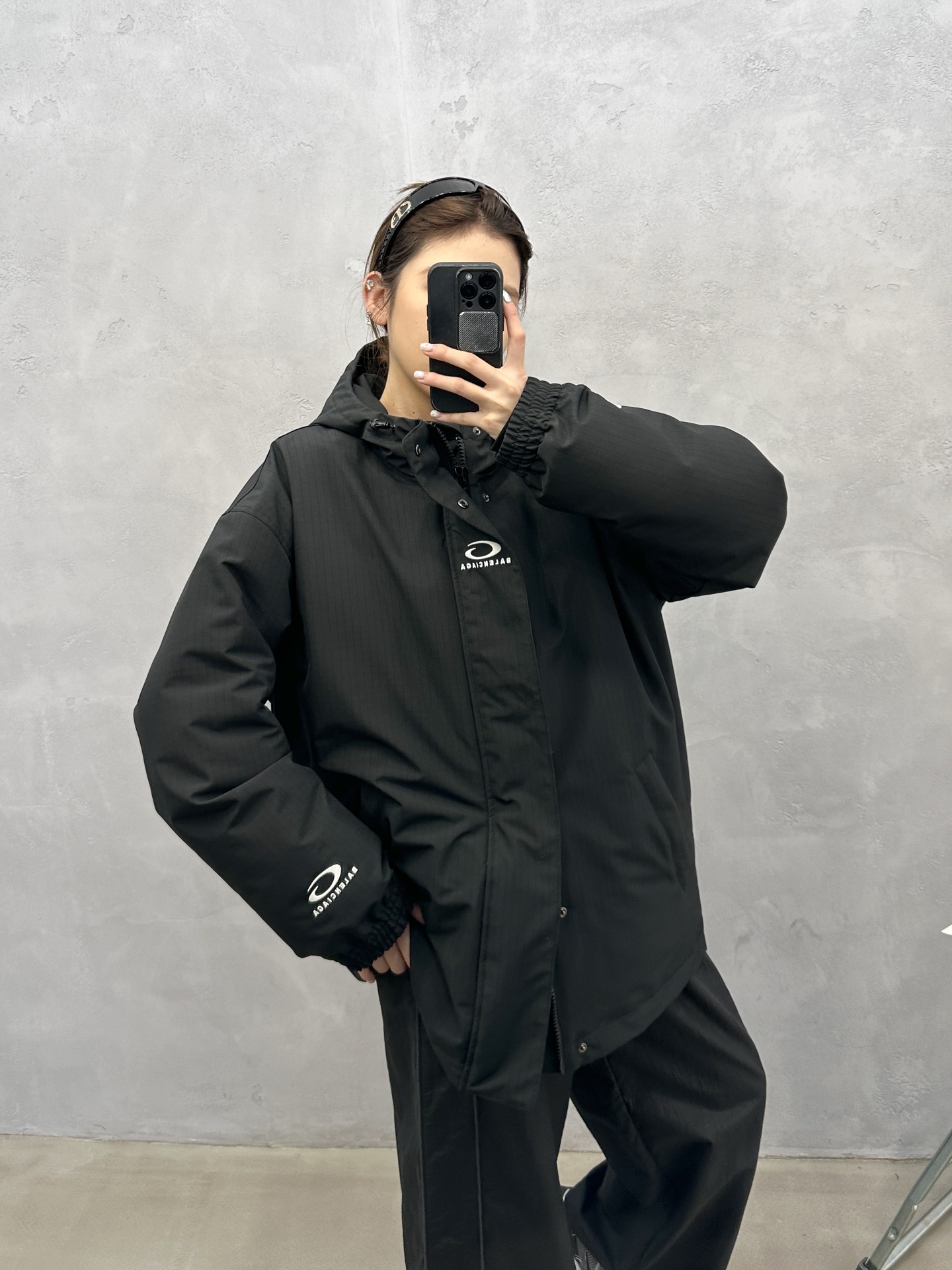 🌾巴黎 ｜ 新款羽绒服，成衣多处刺绣标，经典品牌格纹三防面料，90白鹅绒填充，男女同款，尺码sml