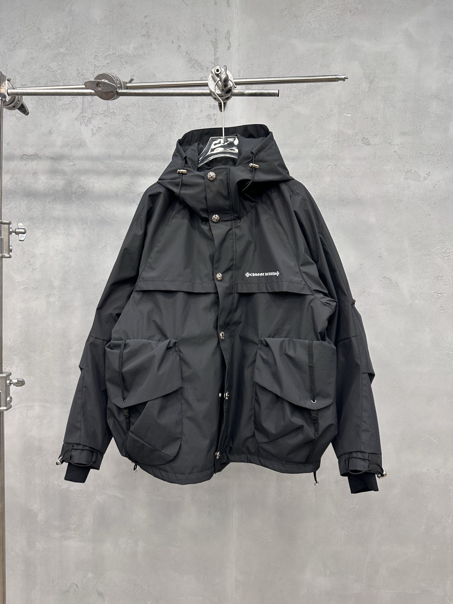 🌾克罗心 ｜ 新款羽绒服，经典印花标，复杂结构款式，90白鹅绒填充，都市户外休闲，男女同款，尺码sml