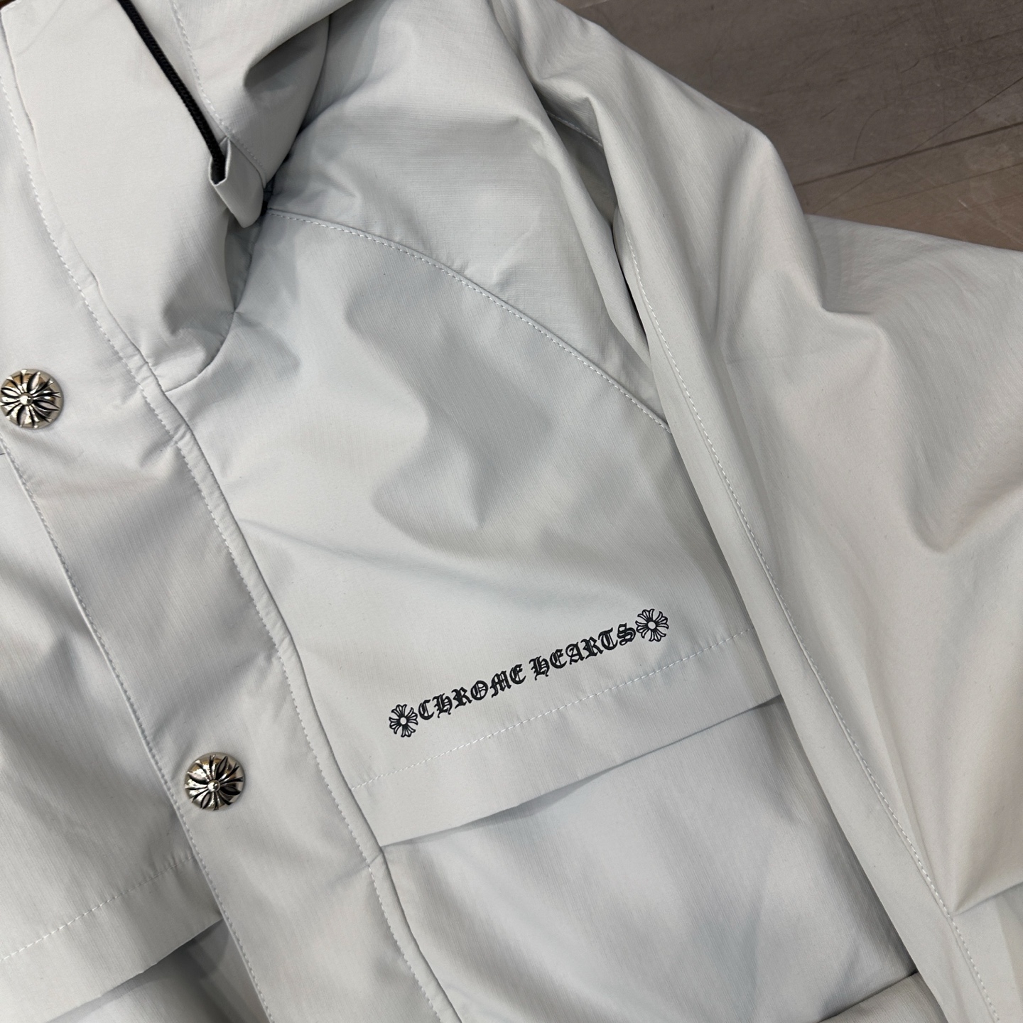 🌾克罗心 ｜ 新款羽绒服，经典印花标，复杂结构款式，90白鹅绒填充，都市户外休闲，男女同款，尺码sml