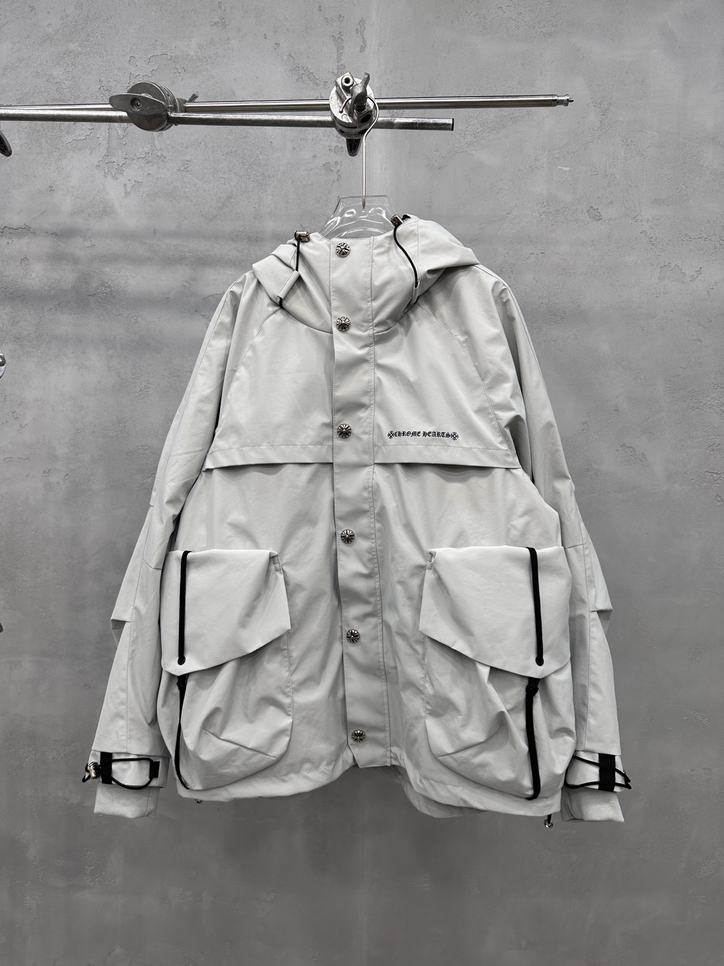 🌾克罗心 ｜ 新款羽绒服，经典印花标，复杂结构款式，90白鹅绒填充，都市户外休闲，男女同款，尺码sml