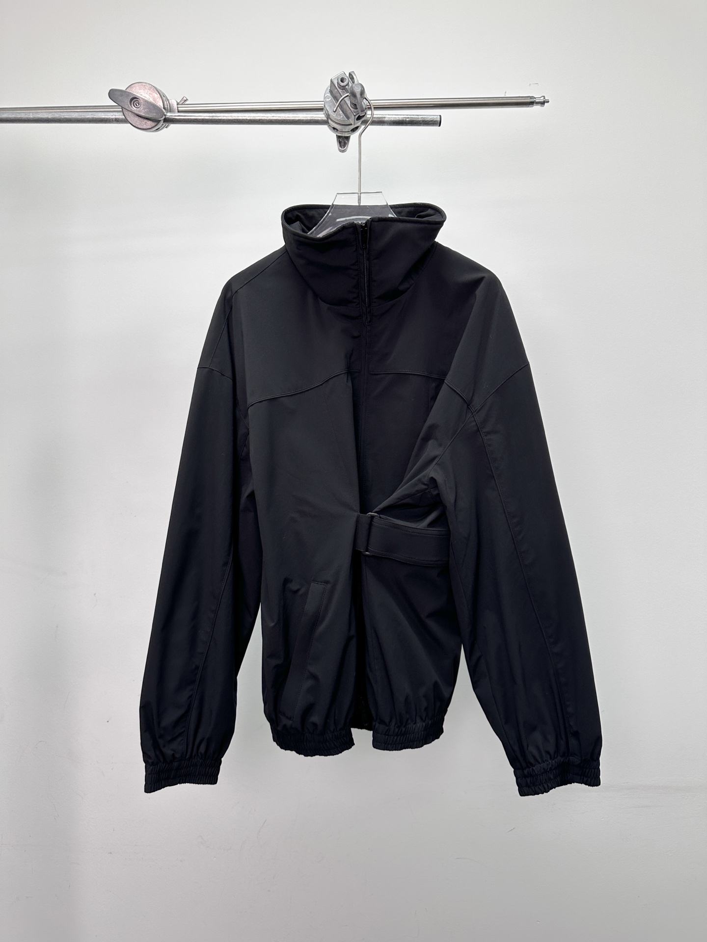 🌾巴黎 ｜ 新款风衣外套，成衣洗水加经典刺绣标，时尚腰带双层款式，休闲时尚，尺码sml