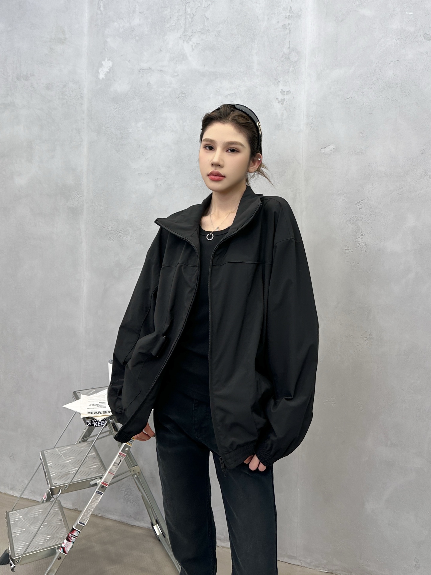 🌾巴黎 ｜ 新款风衣外套，成衣洗水加经典刺绣标，时尚腰带双层款式，休闲时尚，尺码sml