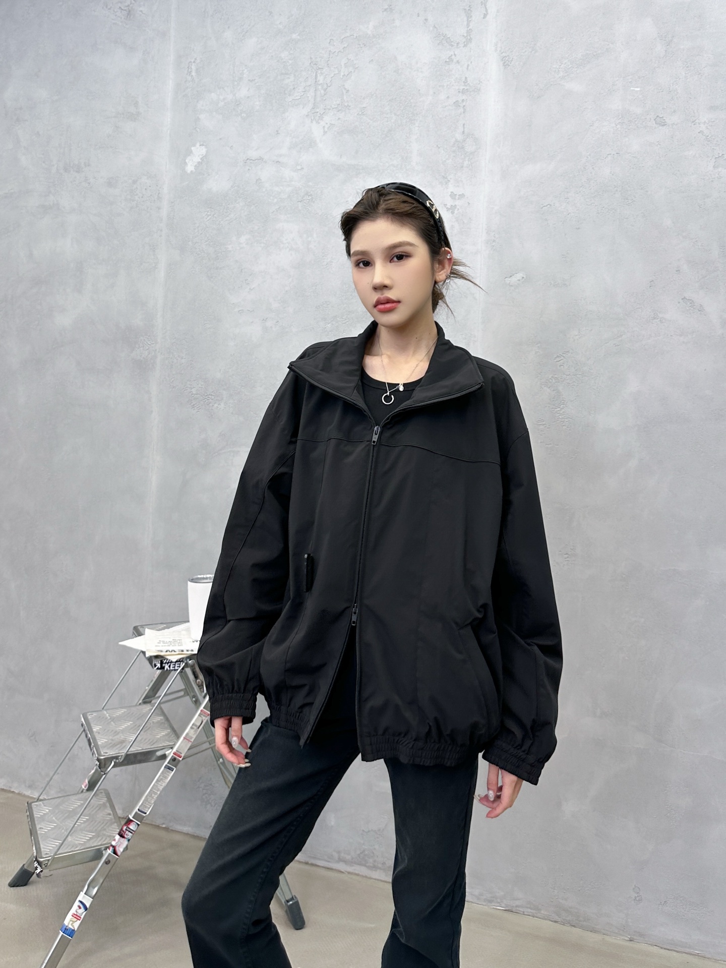 🌾巴黎 ｜ 新款风衣外套，成衣洗水加经典刺绣标，时尚腰带双层款式，休闲时尚，尺码sml