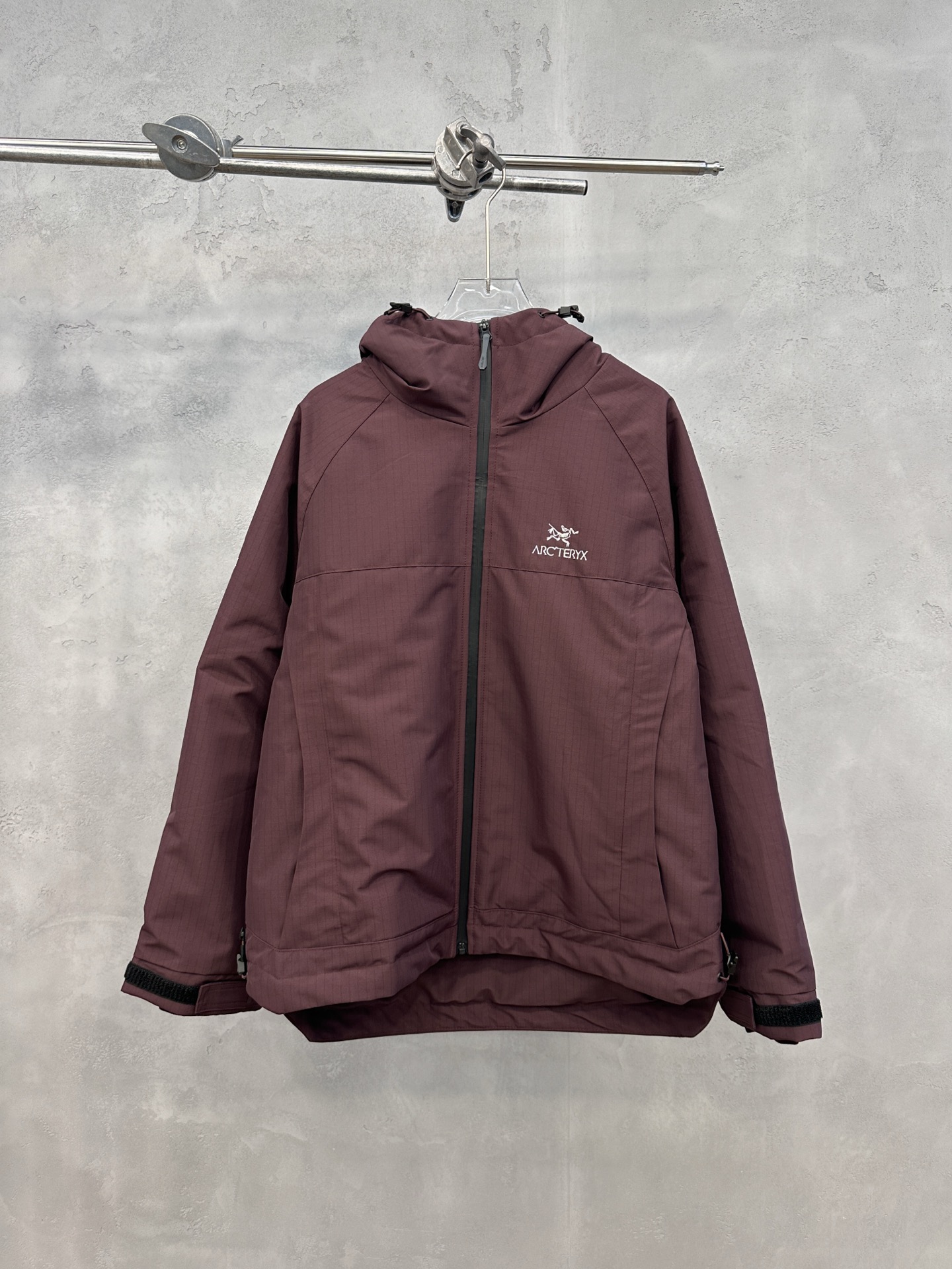 🌾鸟 ｜ 新款羽绒服，经典刺绣标，高密格子户外梭织面料，90白鹅绒填充，男女同款，尺码sml