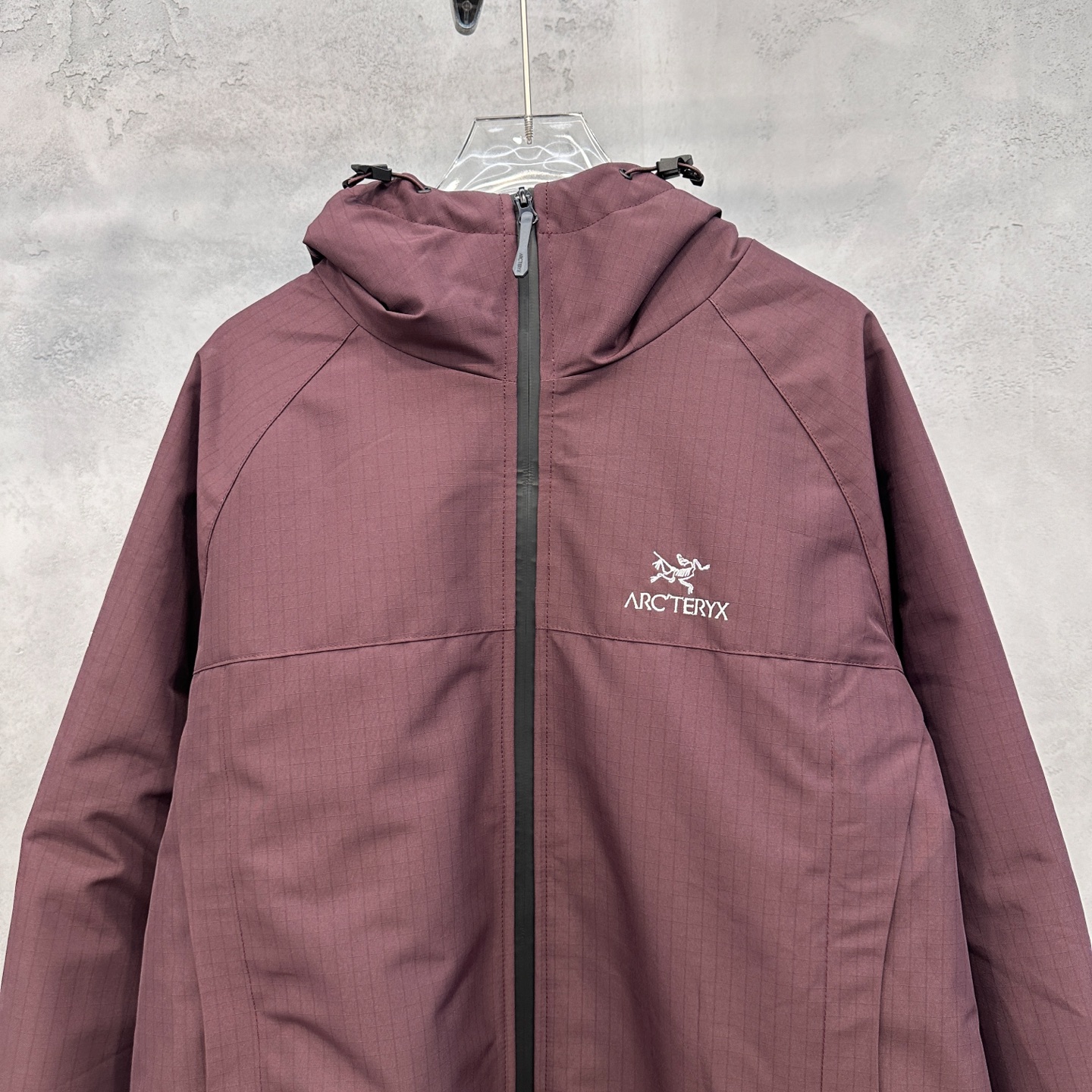 🌾鸟 ｜ 新款羽绒服，经典刺绣标，高密格子户外梭织面料，90白鹅绒填充，男女同款，尺码sml