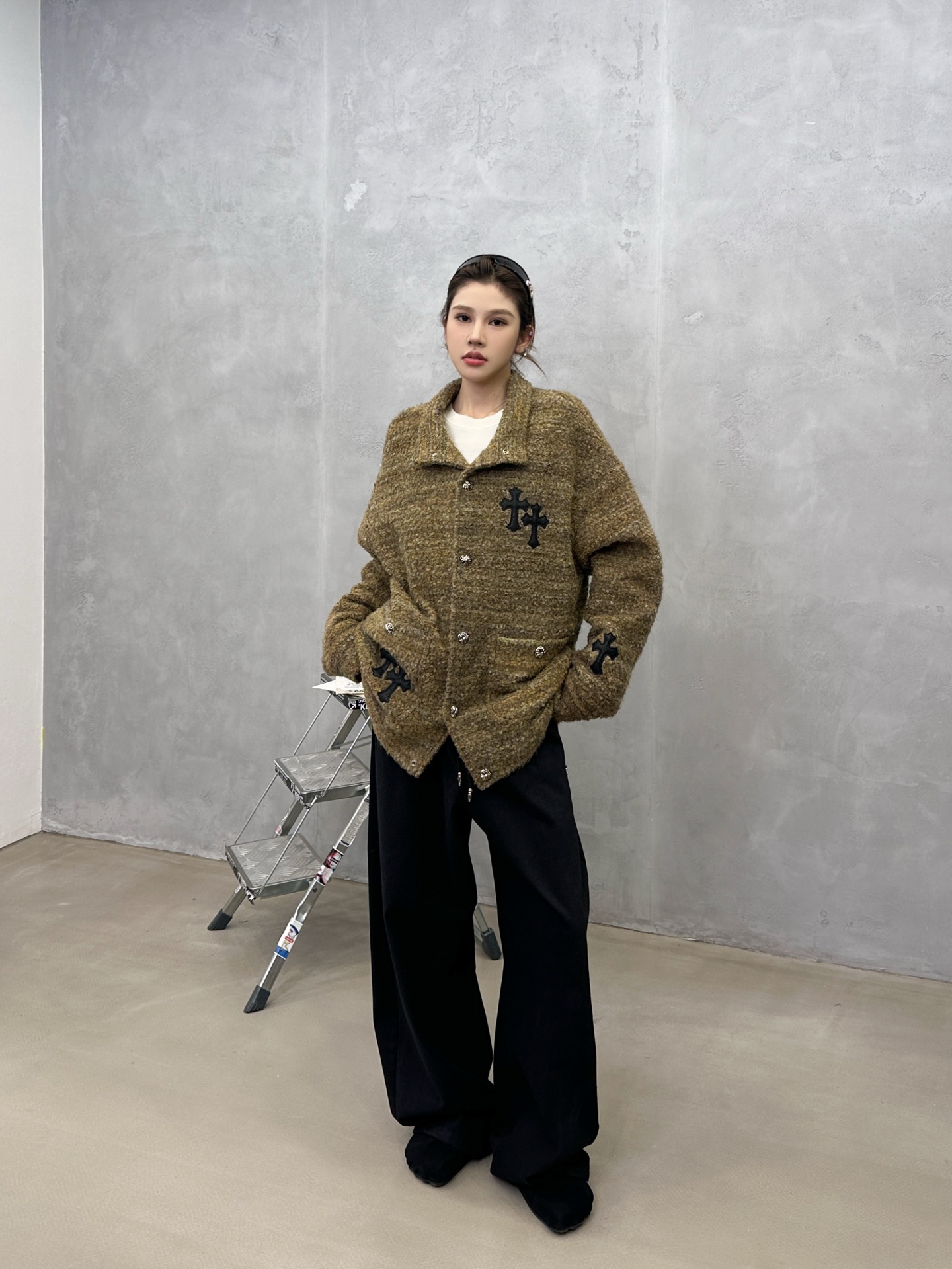 🌾克罗心 ｜ 新款棉服外套，全手工切皮刺绣十字标，进口羊毛混纺面料，提花定织里布，休闲时尚，尺码sml