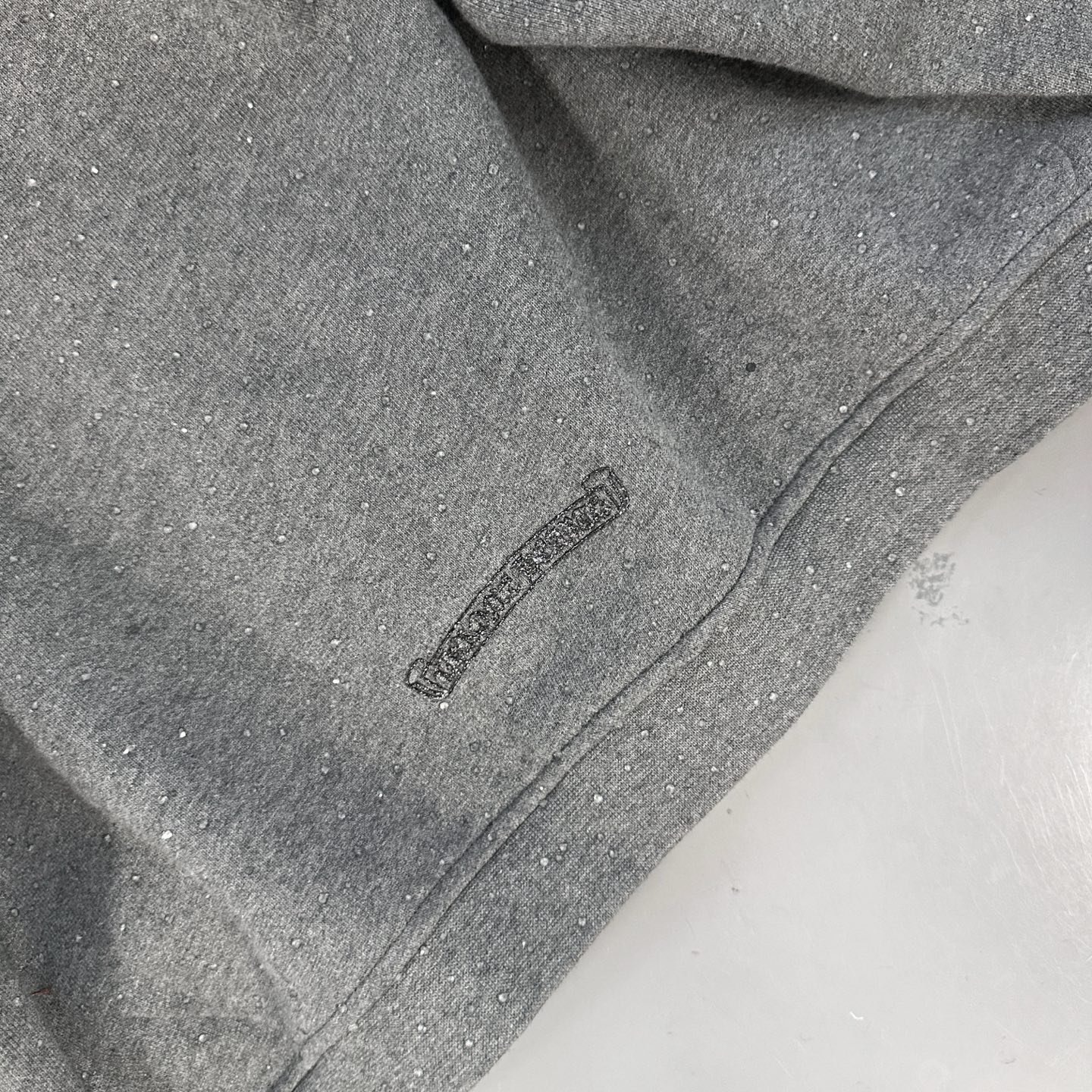 🌾克罗心 ｜ 新款卫衣开衫，经典硅胶闪粉印花标，成衣全身烫钻工艺，休闲时尚，尺码sml