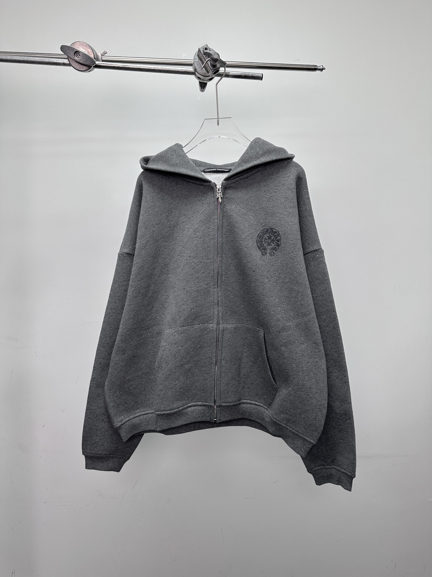 🌾克罗心 ｜ 新款卫衣开衫，经典硅胶闪粉印花标，成衣全身烫钻工艺，休闲时尚，尺码sml