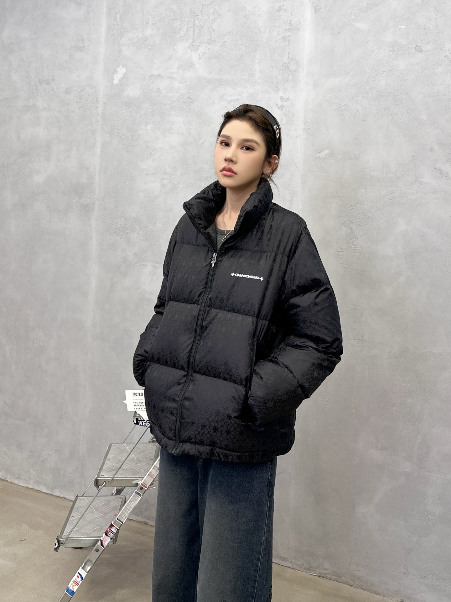 🌾克罗心 ｜ 新款羽绒服，经典印花标，定织品牌提花面料，90%白鹅绒填充，休闲时尚，尺码sml