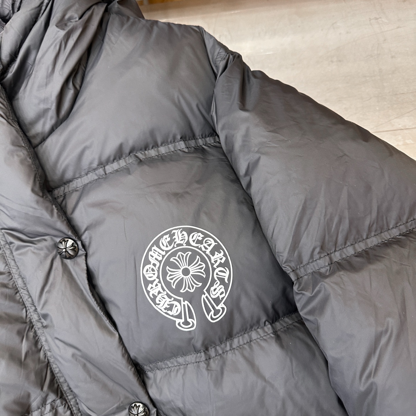 🌾克罗心 ｜ 新款羽绒服，经典印花标，经典结构款式，90白鹅绒填充，男女同款，尺码sml