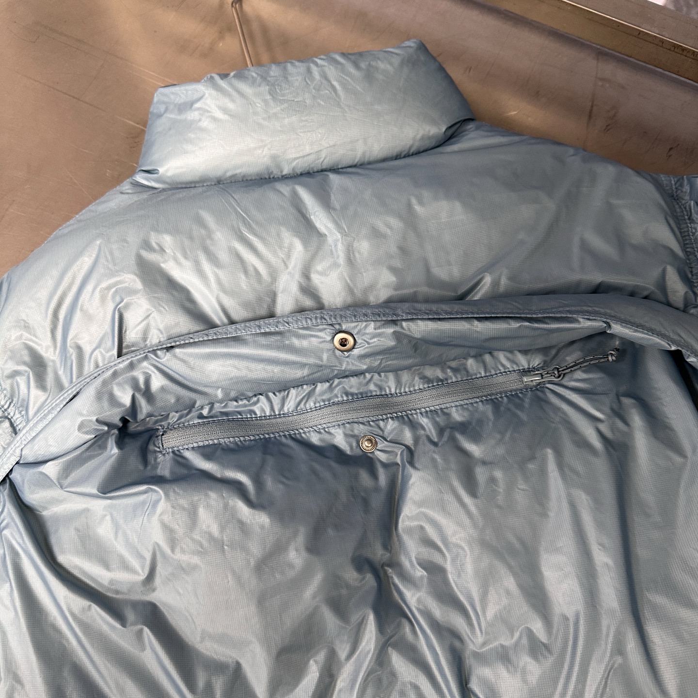 🌾鸟 ｜ 新款羽绒服，经典印花进口防脱印花材料，结构超薄面料高克重90白鹅绒，男女同款，尺码sml