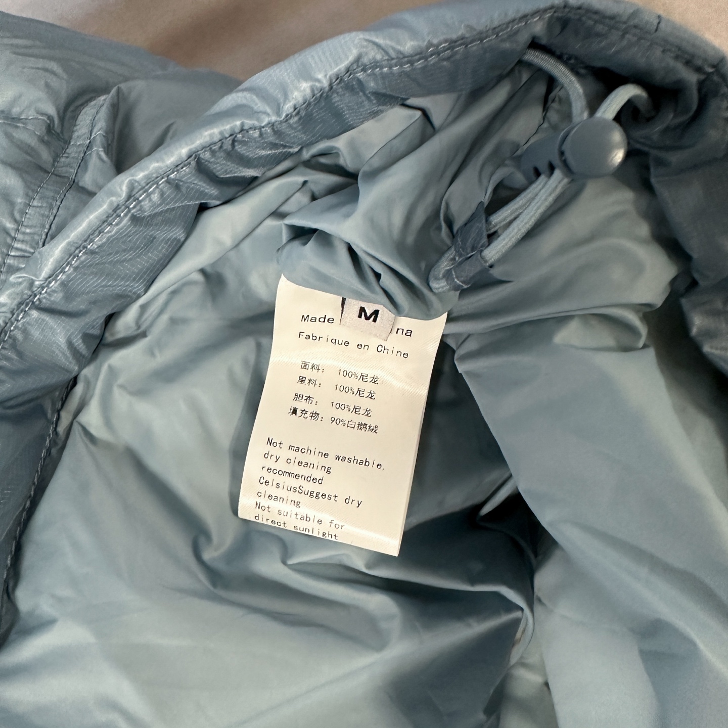 🌾鸟 ｜ 新款羽绒服，经典印花进口防脱印花材料，结构超薄面料高克重90白鹅绒，男女同款，尺码sml