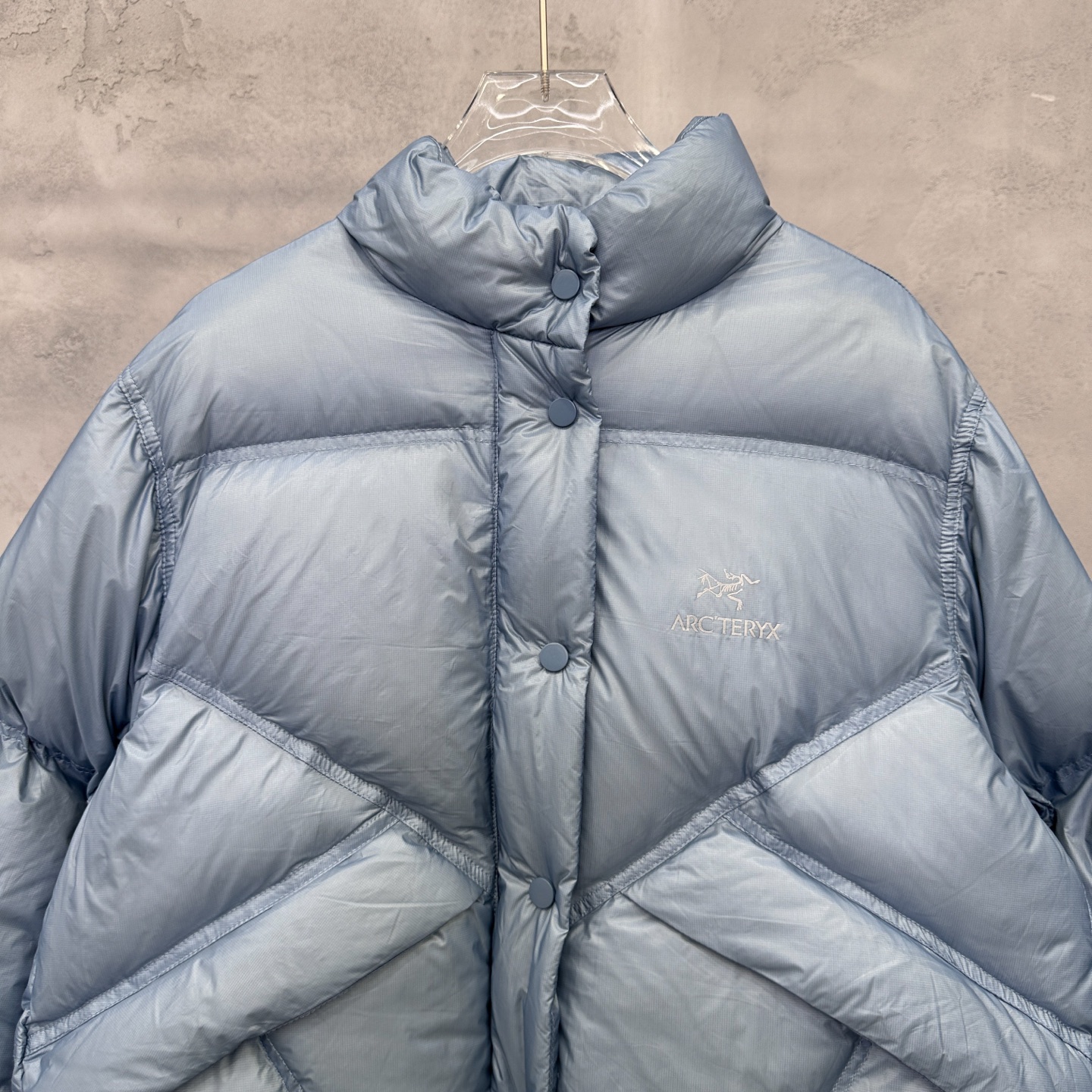 🌾鸟 ｜ 新款羽绒服，经典印花进口防脱印花材料，结构超薄面料高克重90白鹅绒，男女同款，尺码sml