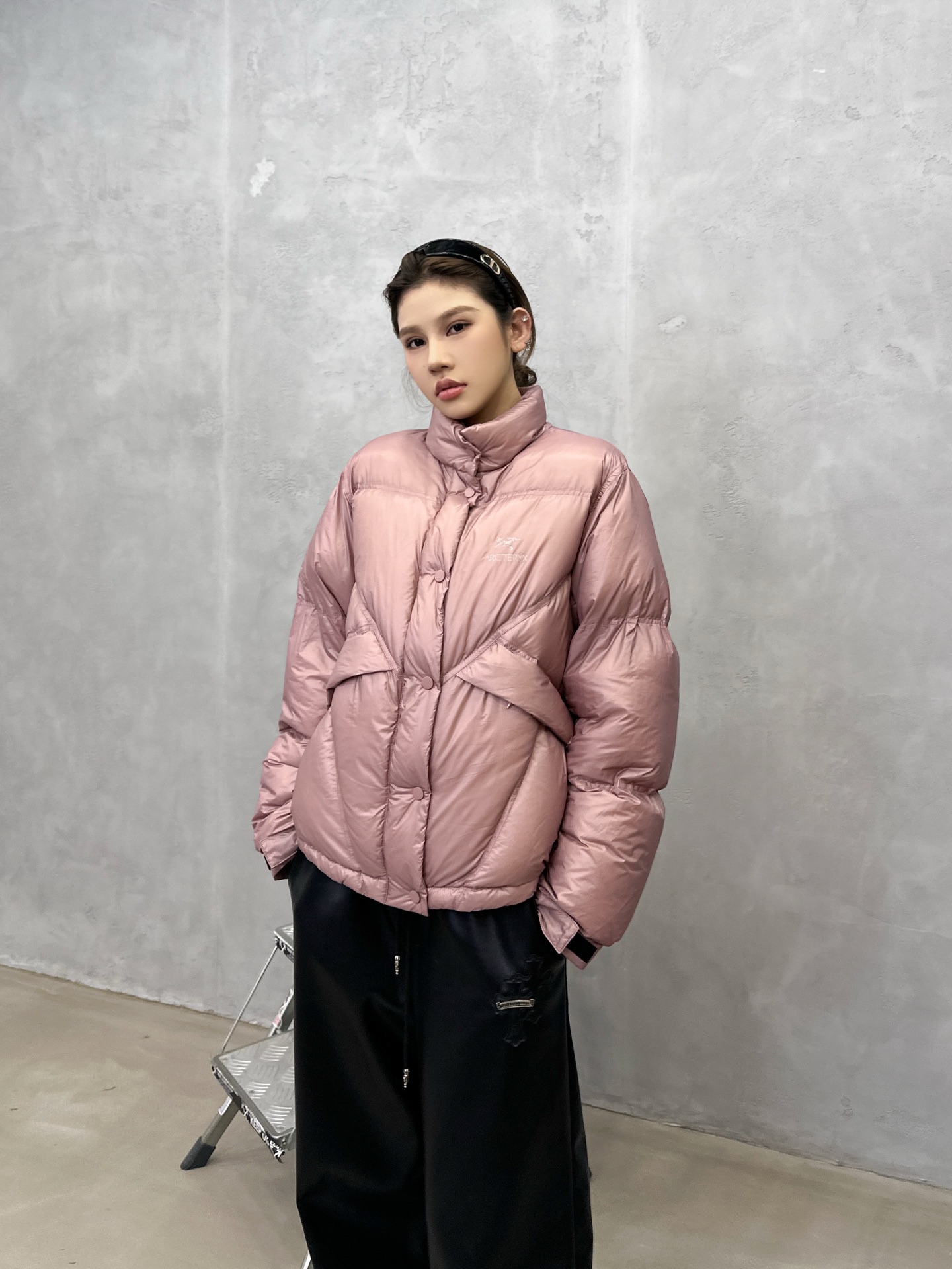 🌾鸟 ｜ 新款羽绒服，经典印花进口防脱印花材料，结构超薄面料高克重90白鹅绒，男女同款，尺码sml