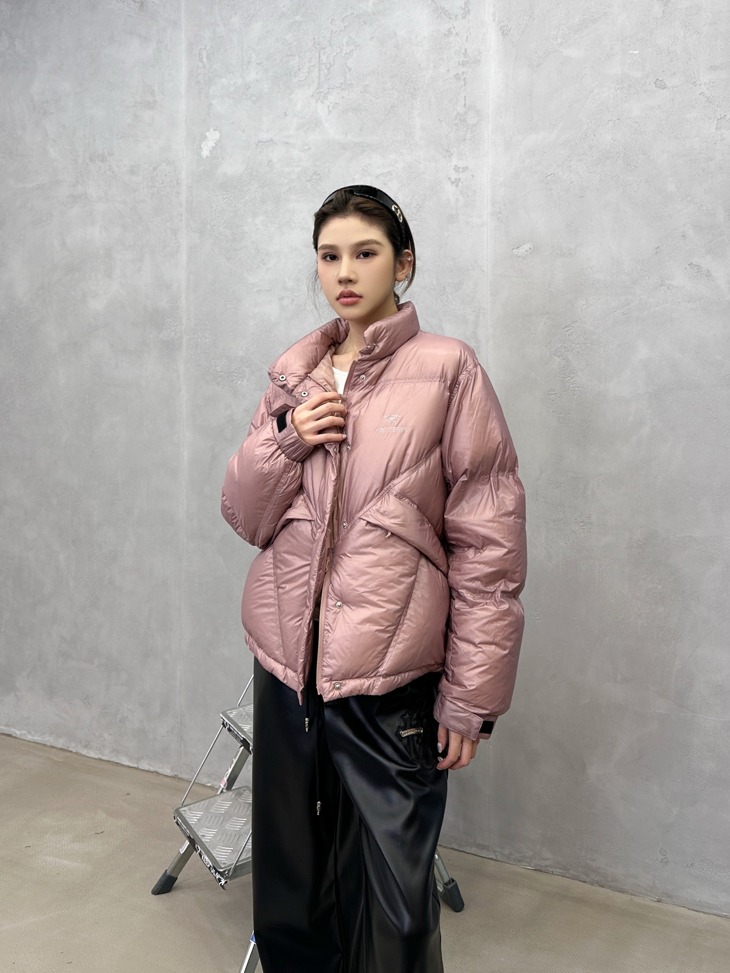 🌾鸟 ｜ 新款羽绒服，经典印花进口防脱印花材料，结构超薄面料高克重90白鹅绒，男女同款，尺码sml