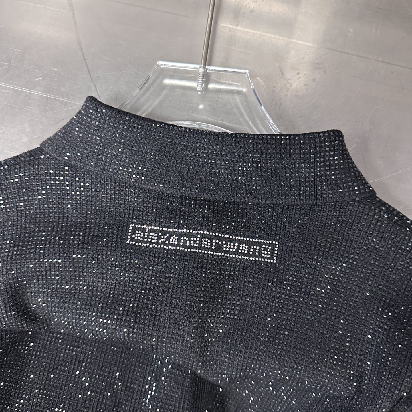 🌾大王 ｜ 新款羊毛开衫，成衣全身烫钻工艺，羊毛混纺经典开衫款式，休闲时尚，尺码sml