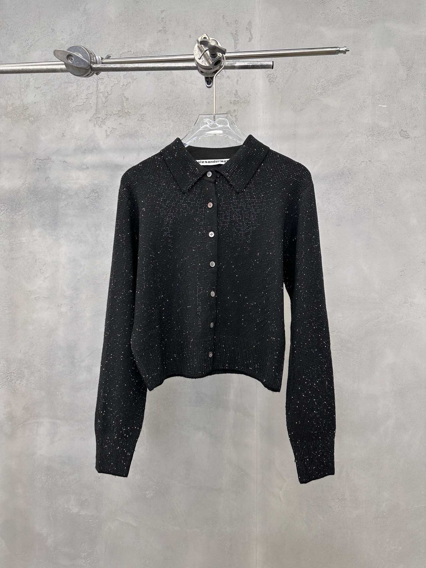 🌾大王 ｜ 新款羊毛开衫，成衣全身烫钻工艺，羊毛混纺经典开衫款式，休闲时尚，尺码sml