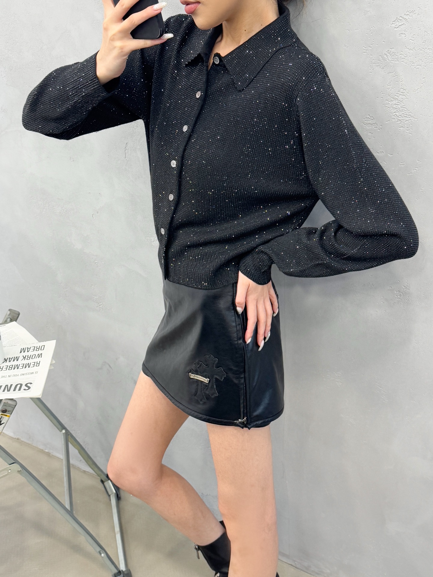 🌾大王 ｜ 新款羊毛开衫，成衣全身烫钻工艺，羊毛混纺经典开衫款式，休闲时尚，尺码sml