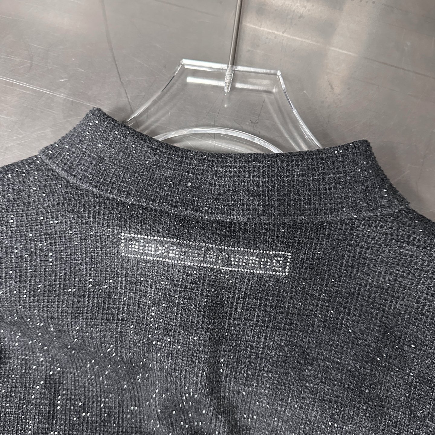 🌾大王 ｜ 新款羊毛开衫，成衣全身烫钻工艺，羊毛混纺经典开衫款式，休闲时尚，尺码sml