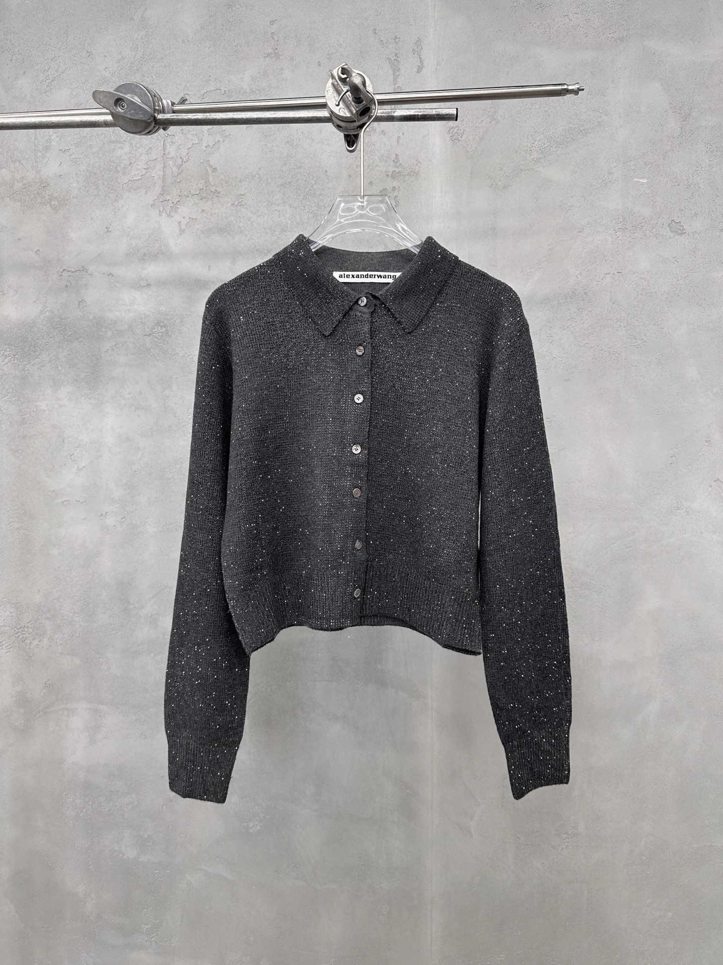 🌾大王 ｜ 新款羊毛开衫，成衣全身烫钻工艺，羊毛混纺经典开衫款式，休闲时尚，尺码sml