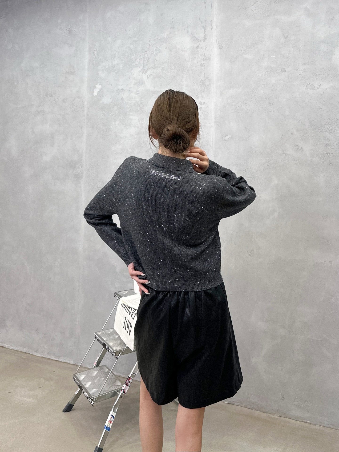 🌾大王 ｜ 新款羊毛开衫，成衣全身烫钻工艺，羊毛混纺经典开衫款式，休闲时尚，尺码sml