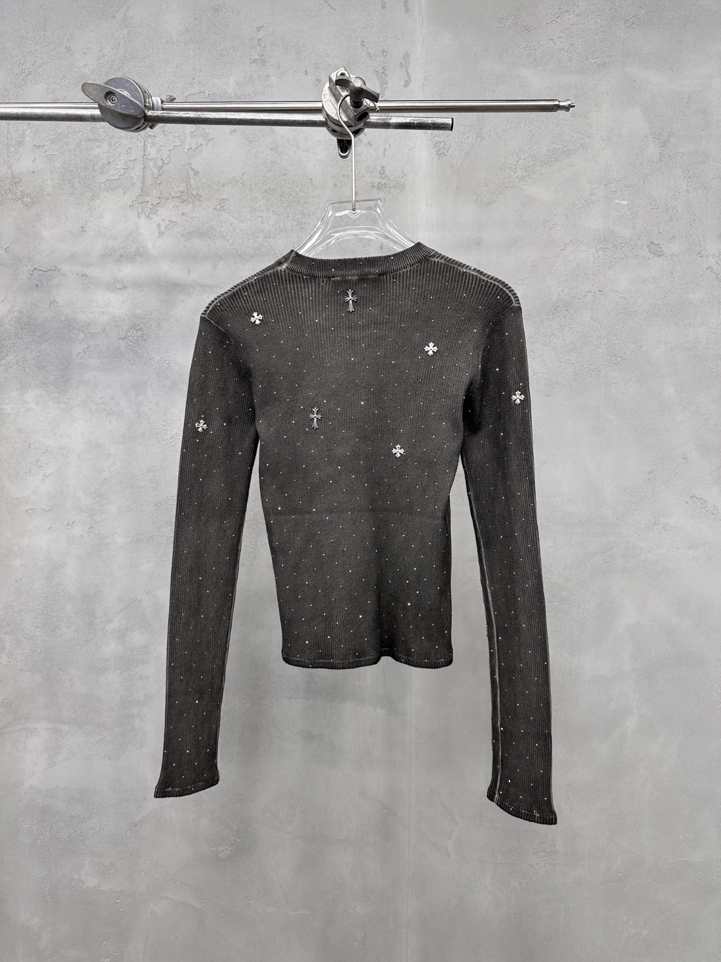 🌾克罗心 ｜ 新款打底毛衣，成衣洗水炒色加全身烫钻重工工艺，休闲时尚，尺码sml