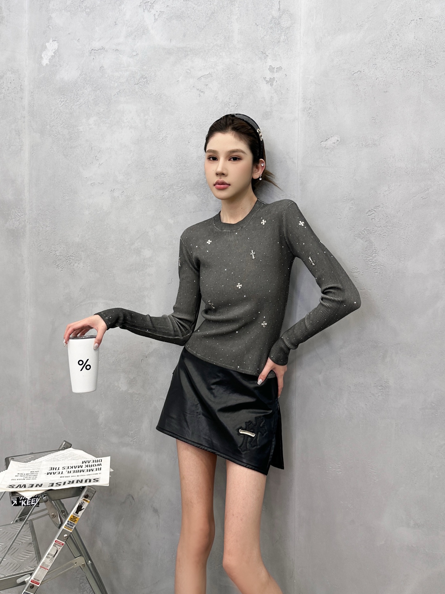 🌾克罗心 ｜ 新款打底毛衣，成衣洗水炒色加全身烫钻重工工艺，休闲时尚，尺码sml