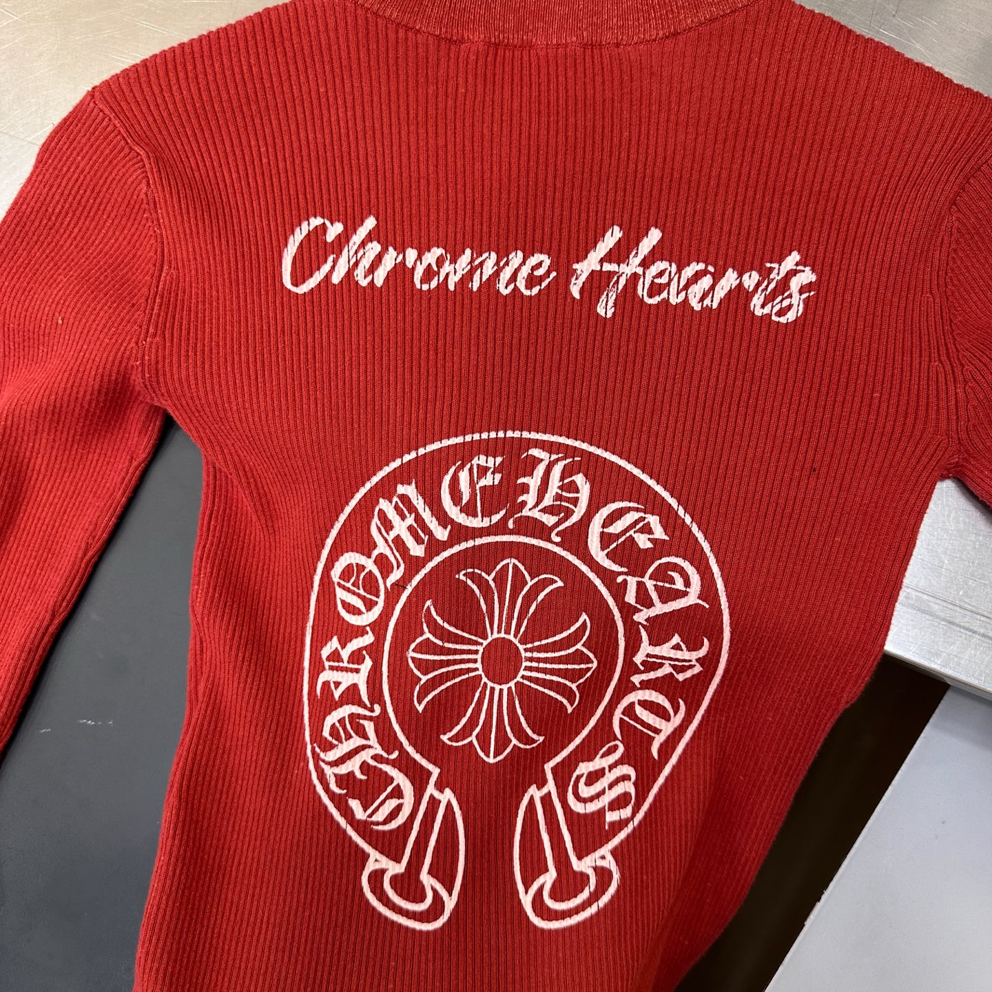 🌾克罗心 ｜ 新款毛织打底上衣，成衣洗水炒色加多处印花工艺，经典毛织长袖打底款式，尺码sml