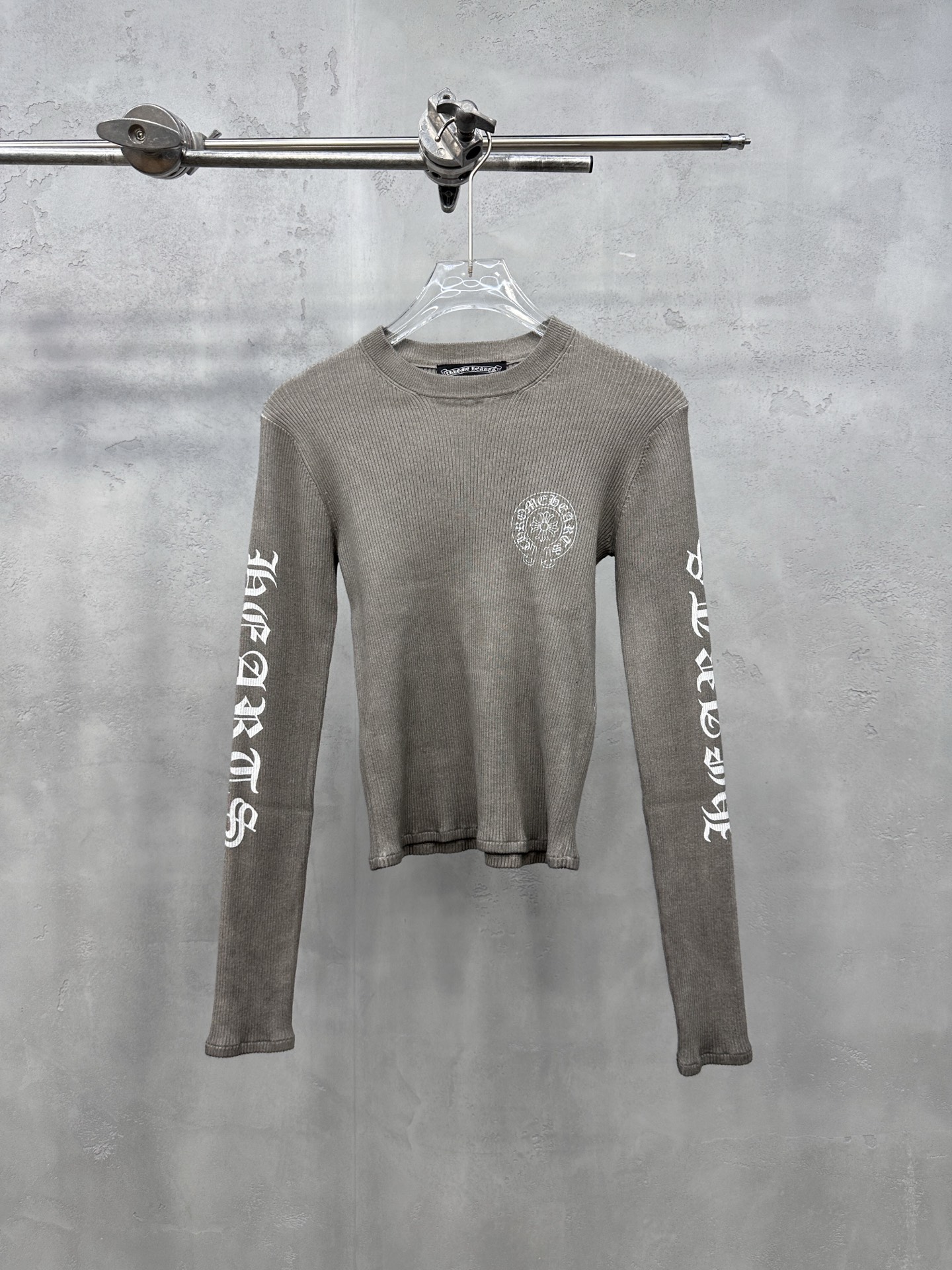 🌾克罗心 ｜ 新款毛织打底上衣，成衣洗水炒色加多处印花工艺，经典毛织长袖打底款式，尺码sml