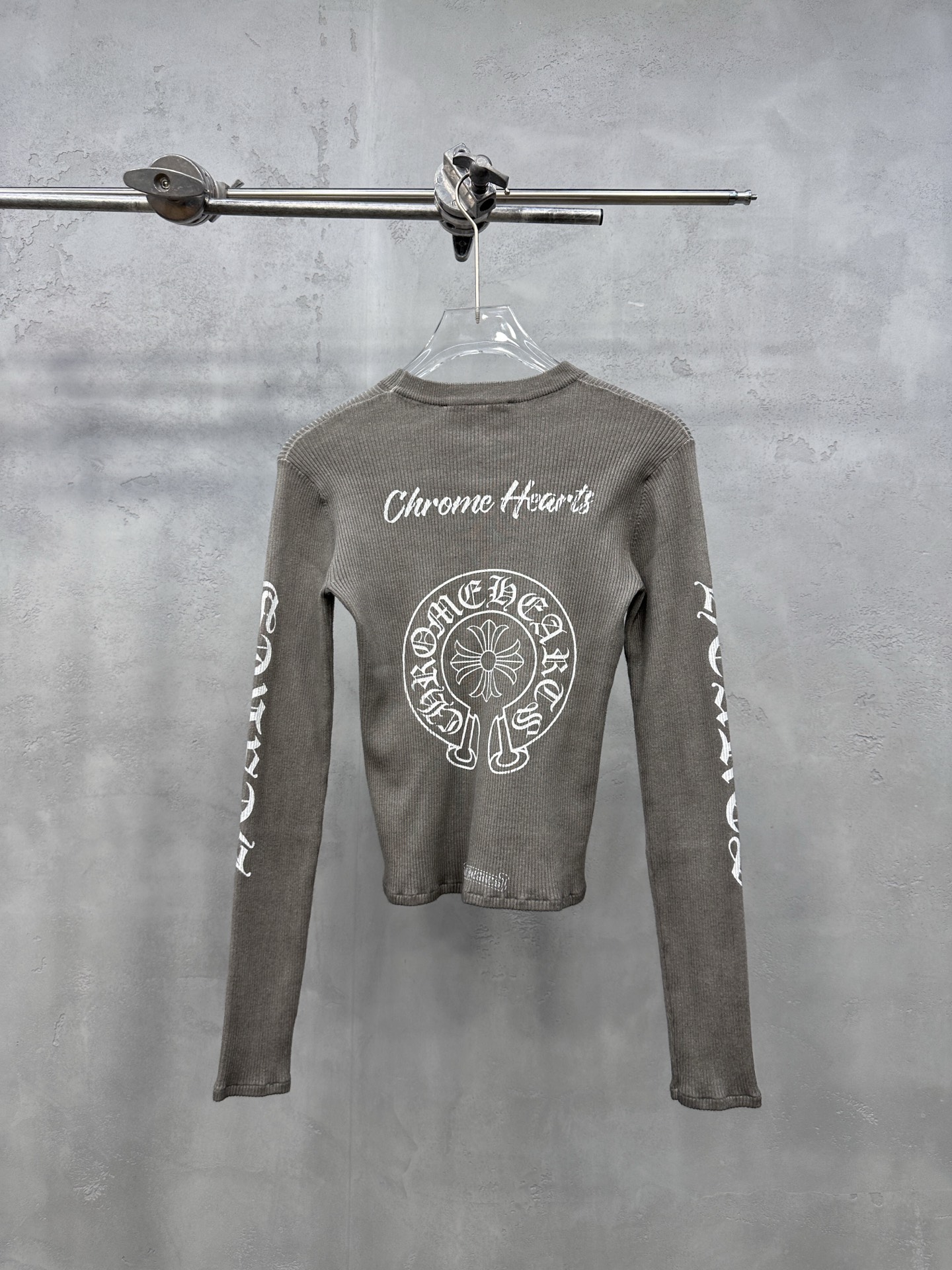 🌾克罗心 ｜ 新款毛织打底上衣，成衣洗水炒色加多处印花工艺，经典毛织长袖打底款式，尺码sml