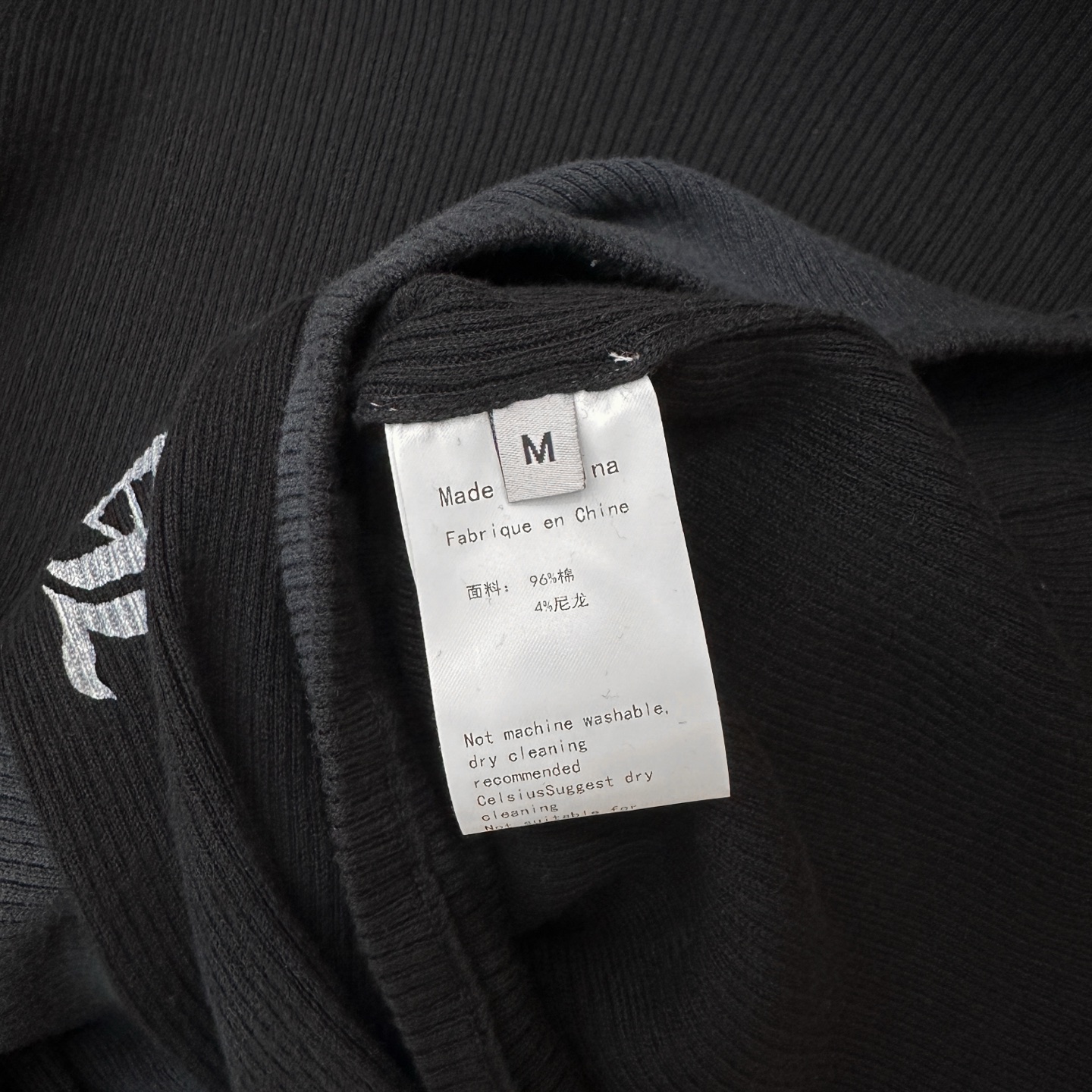 🌾克罗心 ｜ 新款毛织打底上衣，成衣洗水炒色加多处印花工艺，经典毛织长袖打底款式，尺码sml