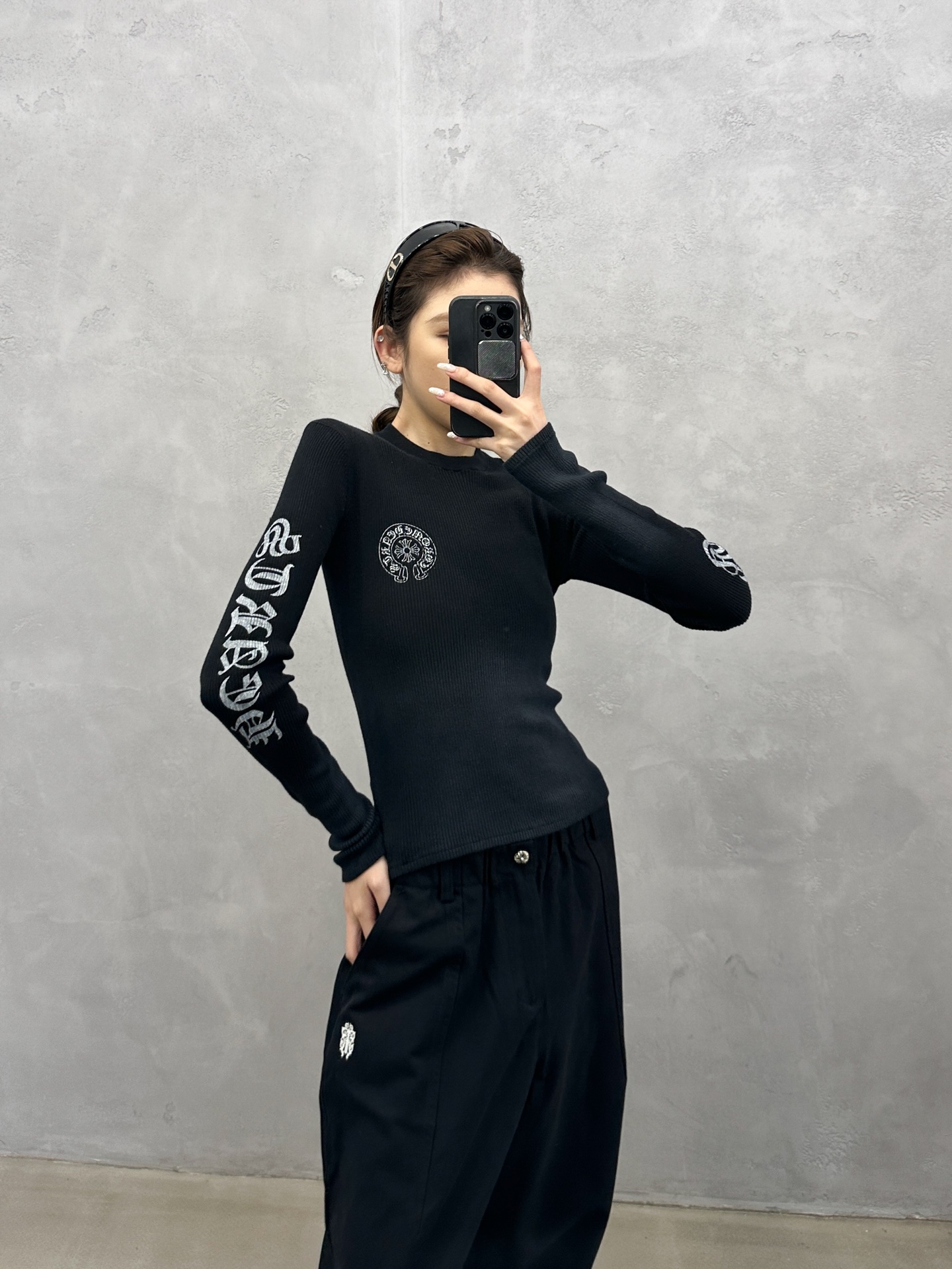 🌾克罗心 ｜ 新款毛织打底上衣，成衣洗水炒色加多处印花工艺，经典毛织长袖打底款式，尺码sml