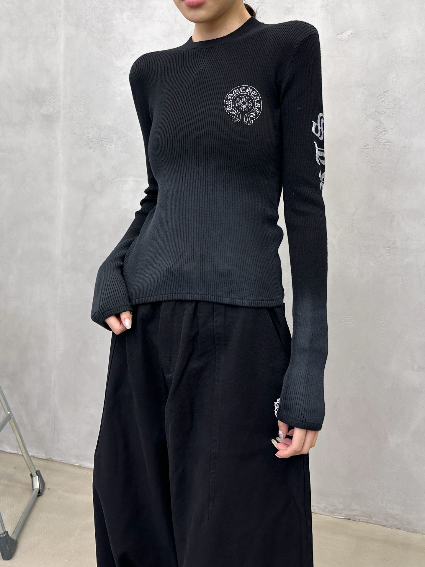 🌾克罗心 ｜ 新款毛织打底上衣，成衣洗水炒色加多处印花工艺，经典毛织长袖打底款式，尺码sml