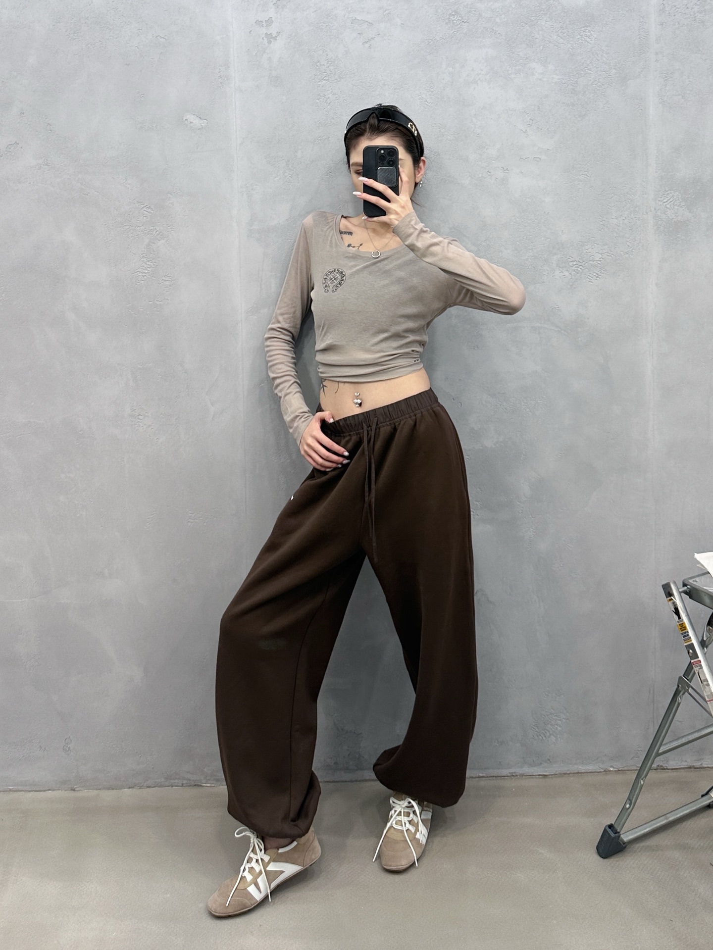 🌾miu ｜ 新款休闲裤，经典刺绣标成衣洗水工艺，高密保暖抓绒面料，男女同款，尺码sml