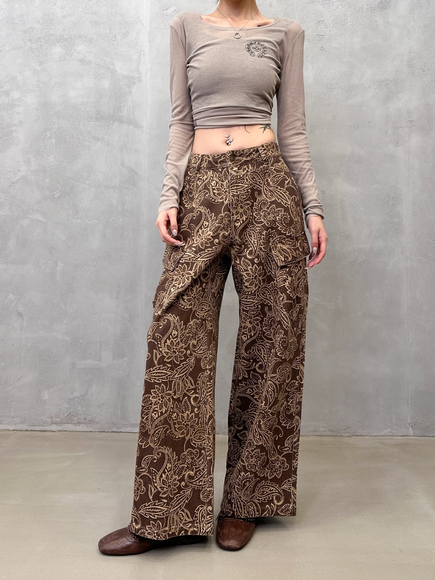 🌾Acne ｜ 新款休闲工装裤，成衣重洗水工艺加卡其布坯布印腰果花图案，时尚休闲，尺码sml