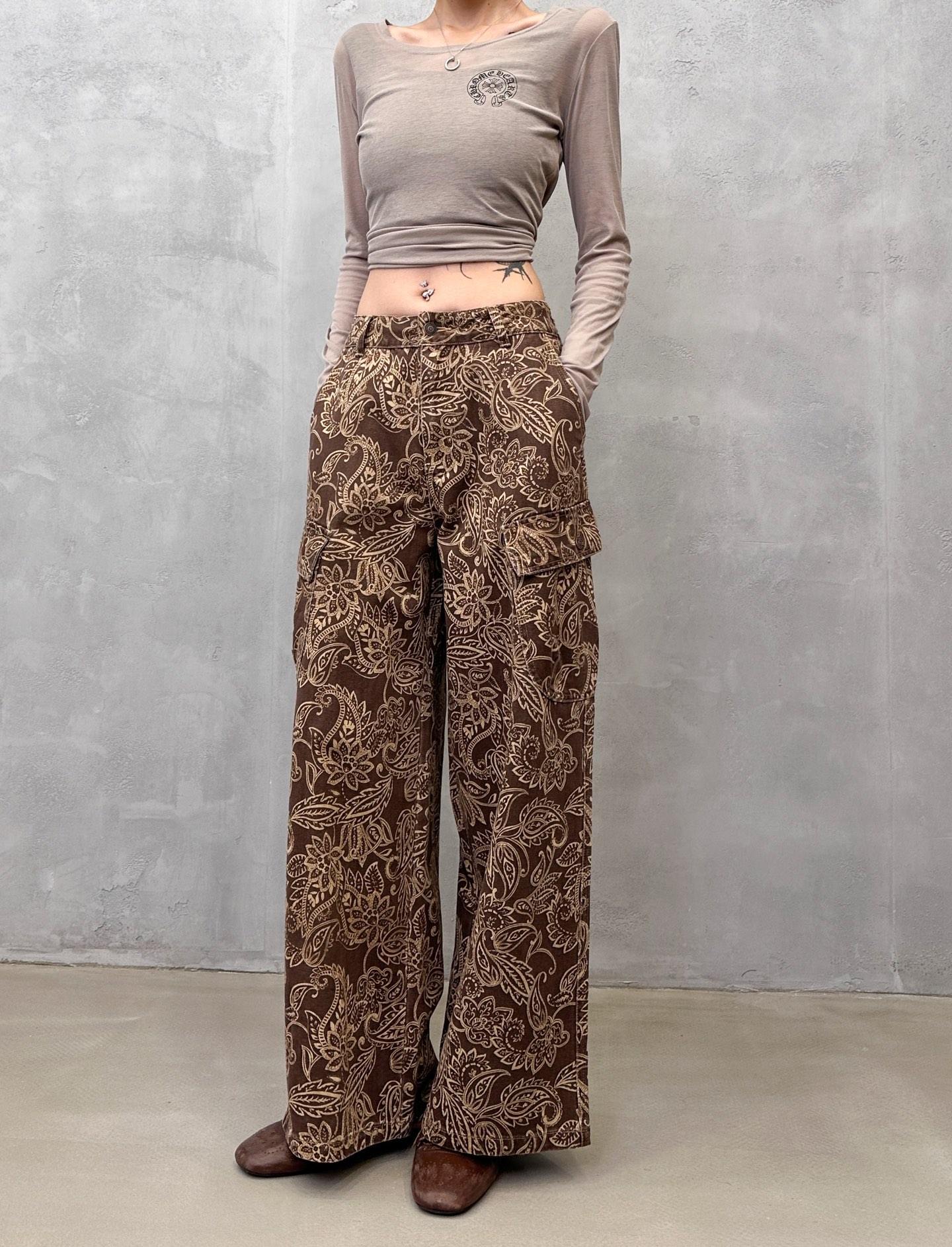 🌾Acne ｜ 新款休闲工装裤，成衣重洗水工艺加卡其布坯布印腰果花图案，时尚休闲，尺码sml