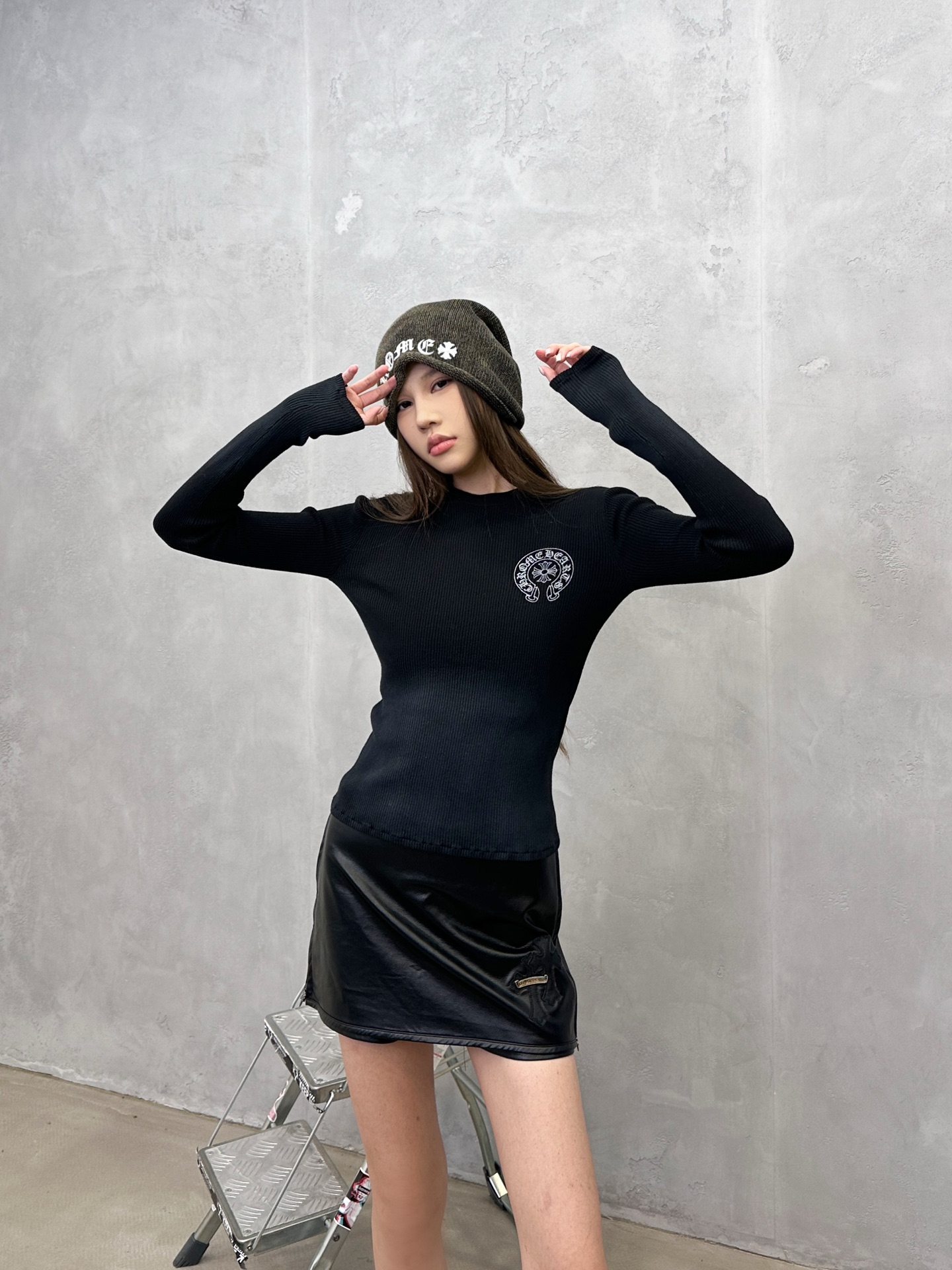 🌾克罗心 ｜ 新款毛织打底，成衣洗水炒色喷色加多处印花工艺，休闲时尚，尺码sml