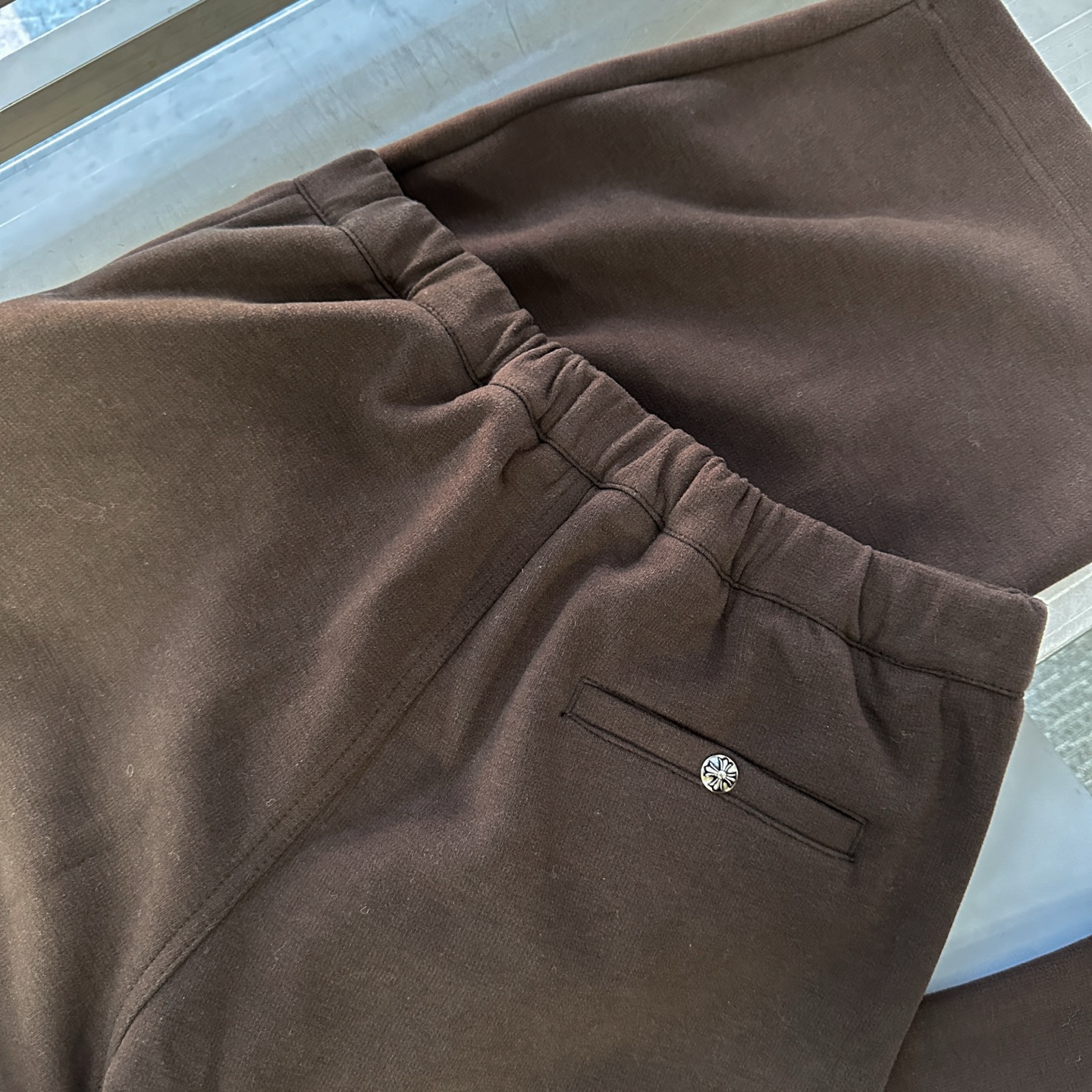 🌾克罗心 ｜ 新款休闲裤，经典时尚版型，进口天丝羊毛混纺面料，男女同款，尺码sml