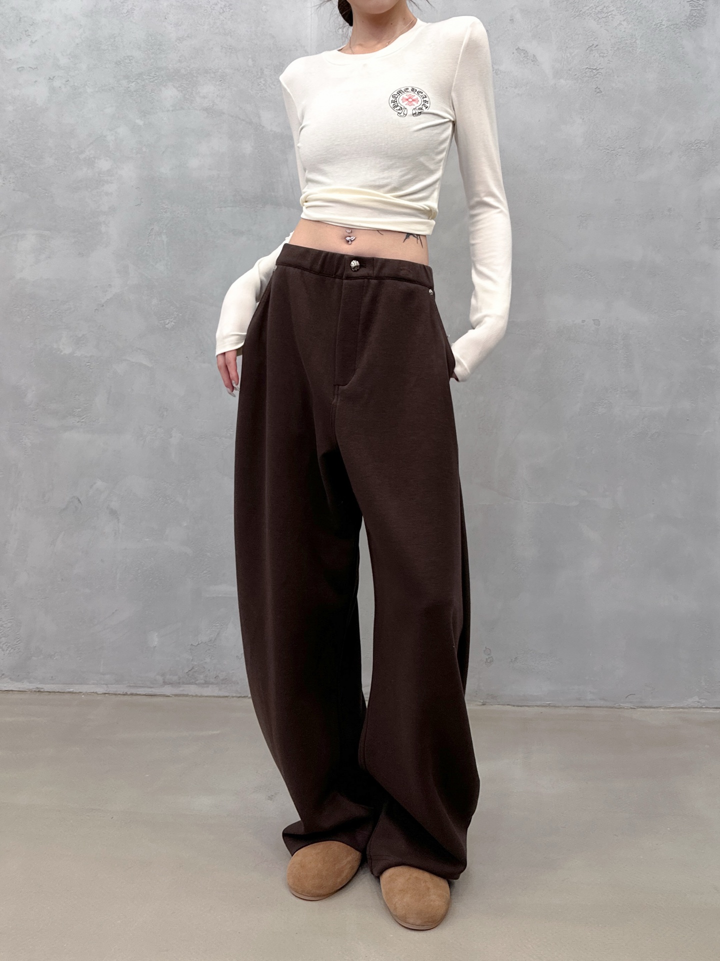 🌾克罗心 ｜ 新款休闲裤，经典时尚版型，进口天丝羊毛混纺面料，男女同款，尺码sml