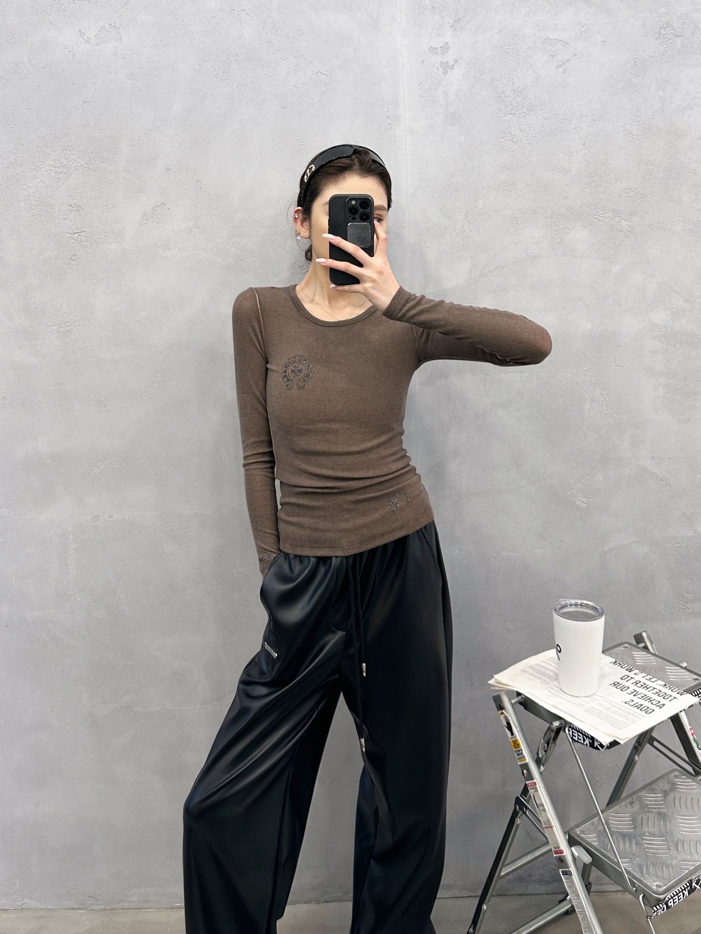 🌾克罗心 ｜ 新款长袖打底，成衣洗水炒色工艺加5处印花，人棉混纺面料亲肤感超强，尺码sml