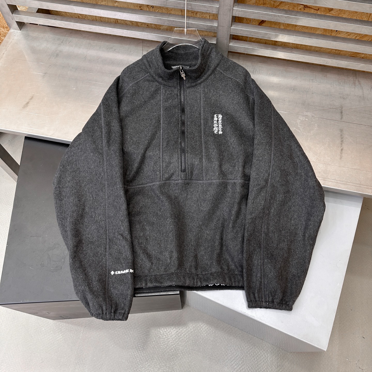 🌾克罗心 ｜ 新款套头卫衣，经典刺绣标，时尚套头卫衣款式，高密摇粒绒保暖面料，男女同款，尺码sml