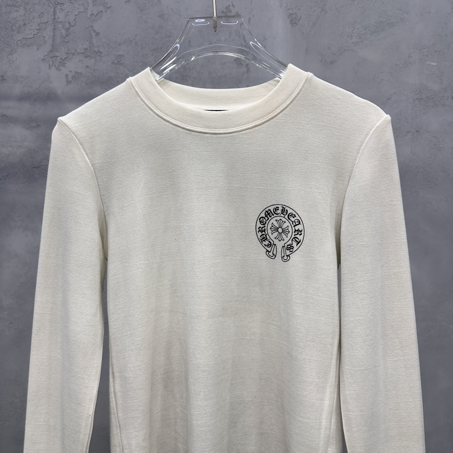 🌾克罗心 ｜ 新款长袖打底，成衣洗水炒色加多处印花工艺，进口羊毛莫代尔面料，尺码sml