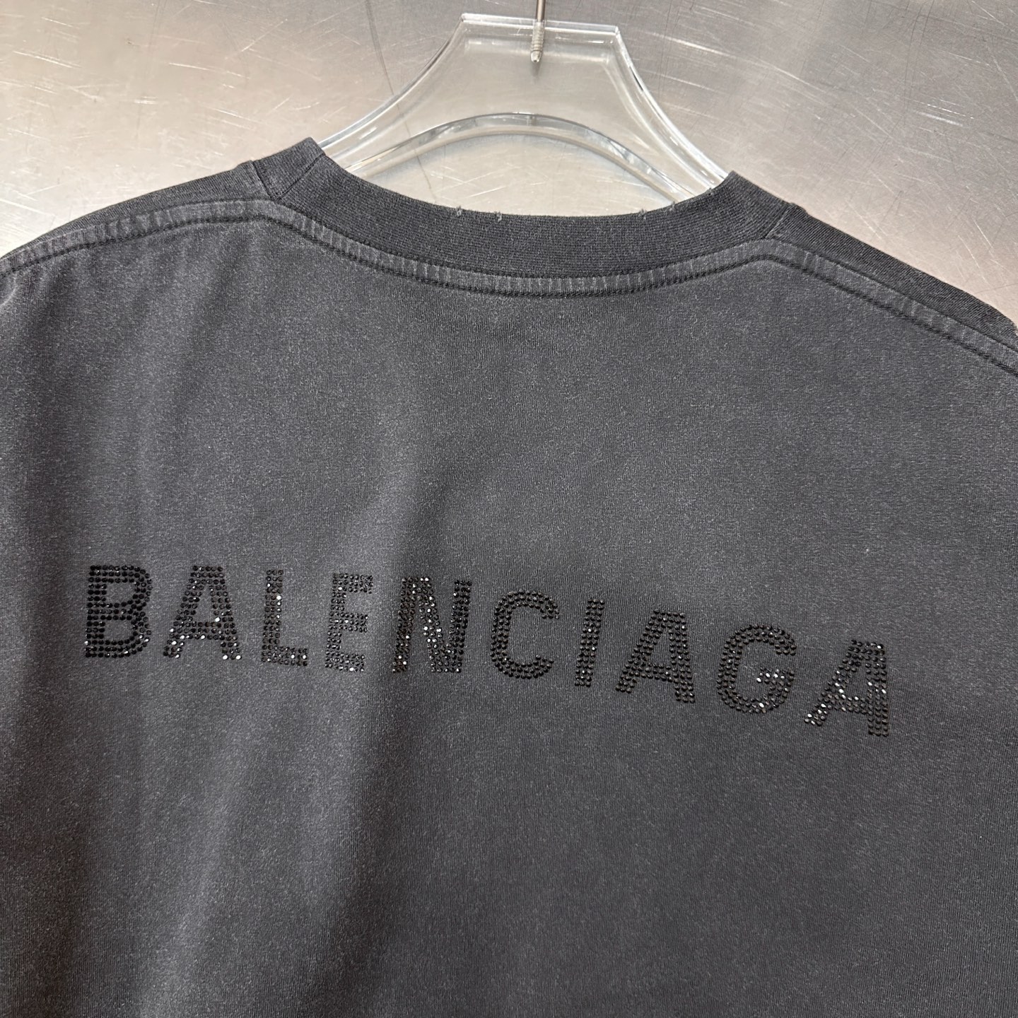 🌾巴黎 ｜ 新款长袖t，成衣洗水喷色工艺加成衣烫钻，男女同款，尺码sml