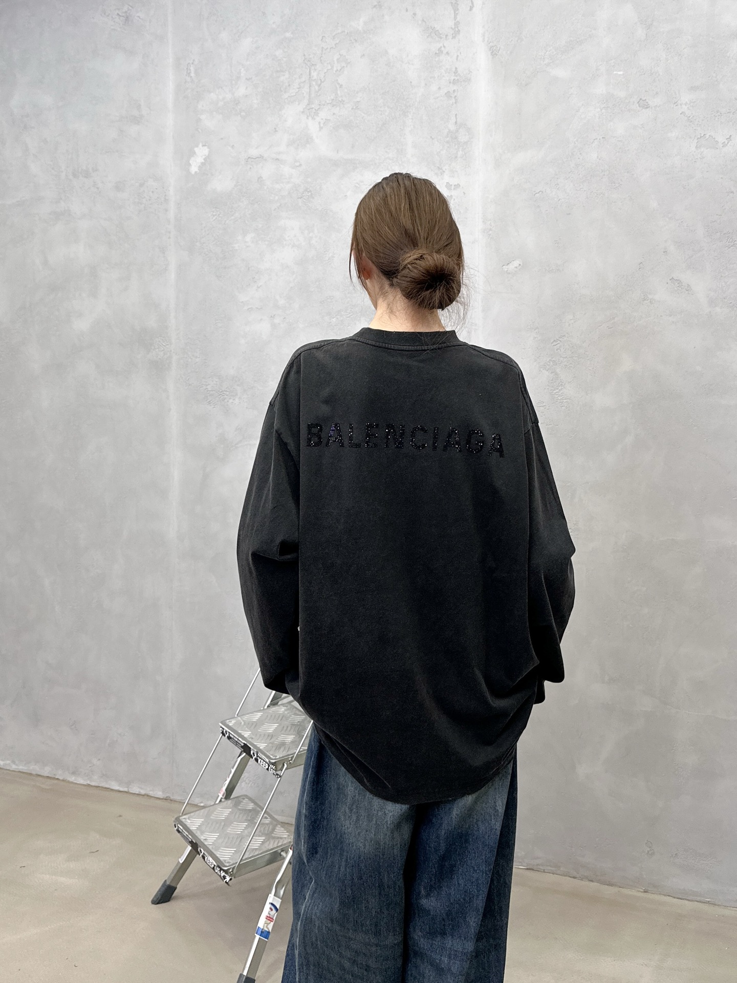 🌾巴黎 ｜ 新款长袖t，成衣洗水喷色工艺加成衣烫钻，男女同款，尺码sml