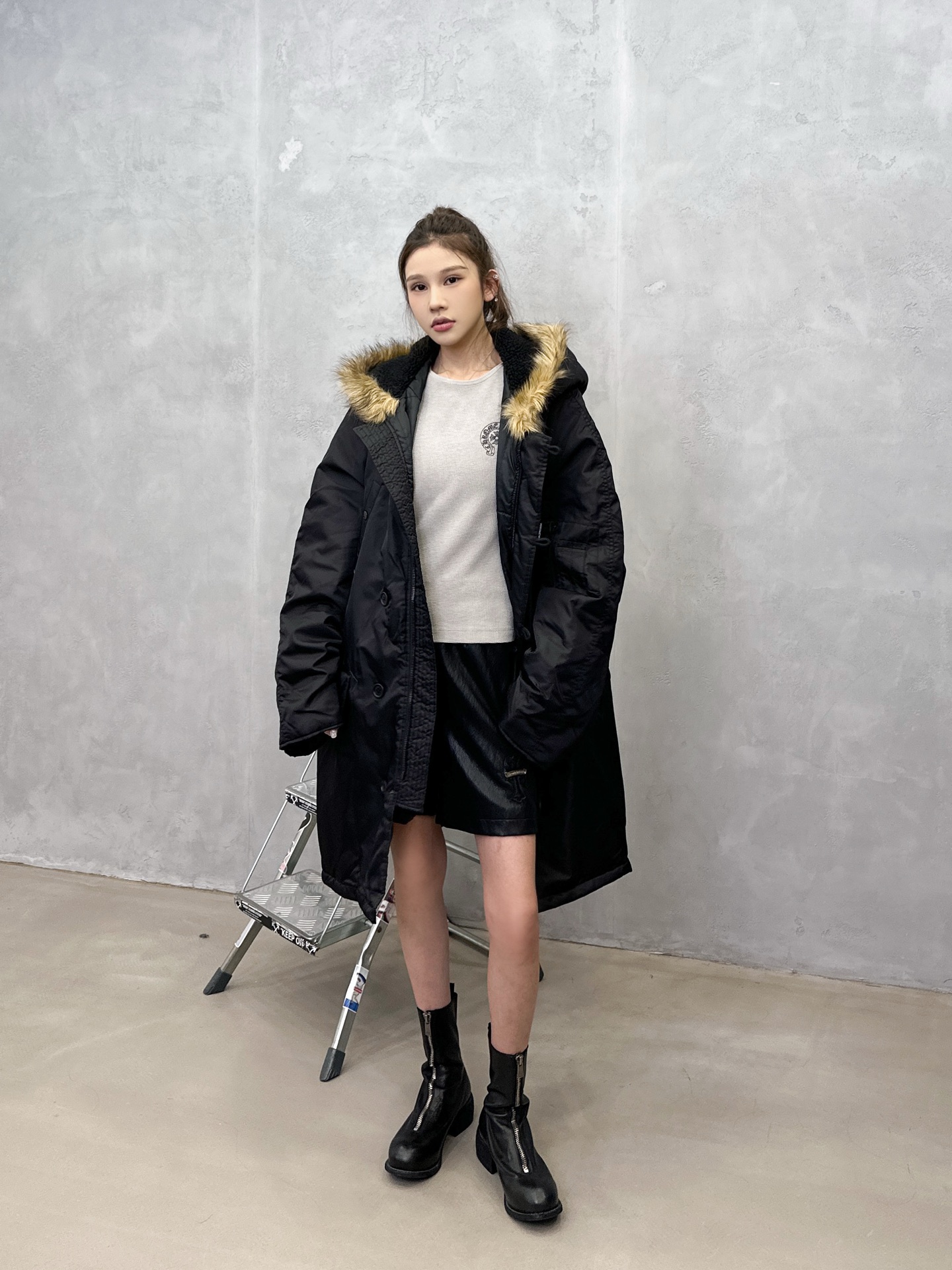 🌾 NEW｜新款棉服，进口再生尼龙面料，厚实保暖手感顺滑，工装多口袋设计实用性强，腰部抽绳可调节，长款版