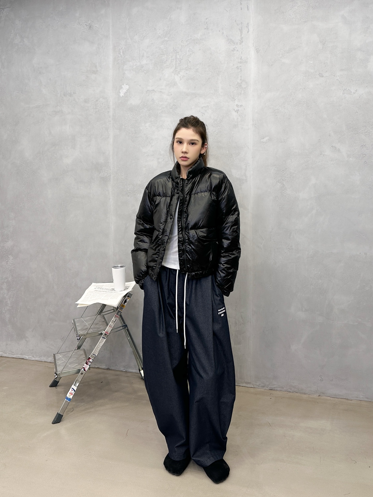 🌾ACNE｜新款羽绒服，进口超密纤维面布，手感舒适柔软细腻，90白鸭绒填充保暖实穿，短款版型小个子友好，